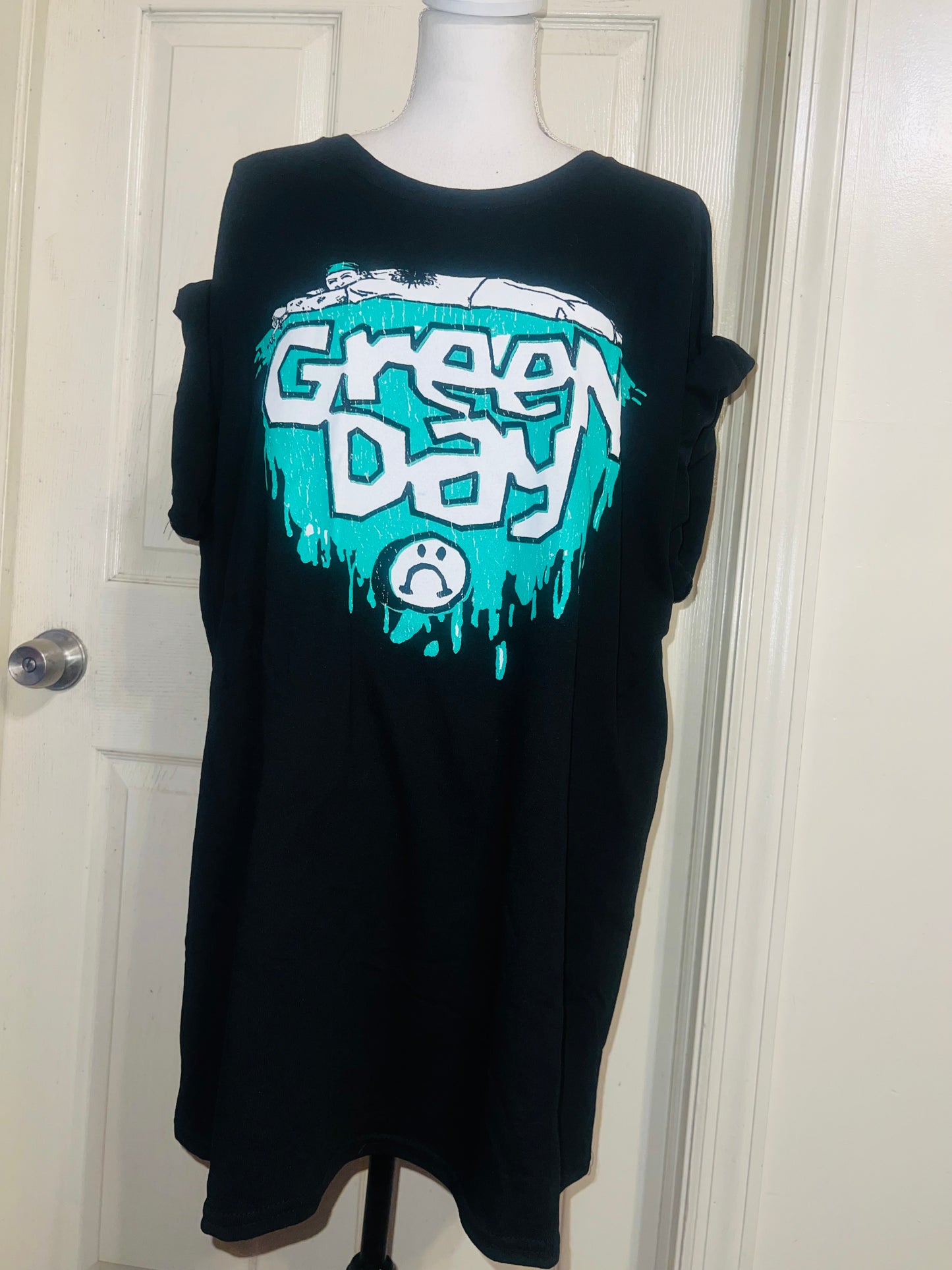 Green Day Oversized Distressed Tee