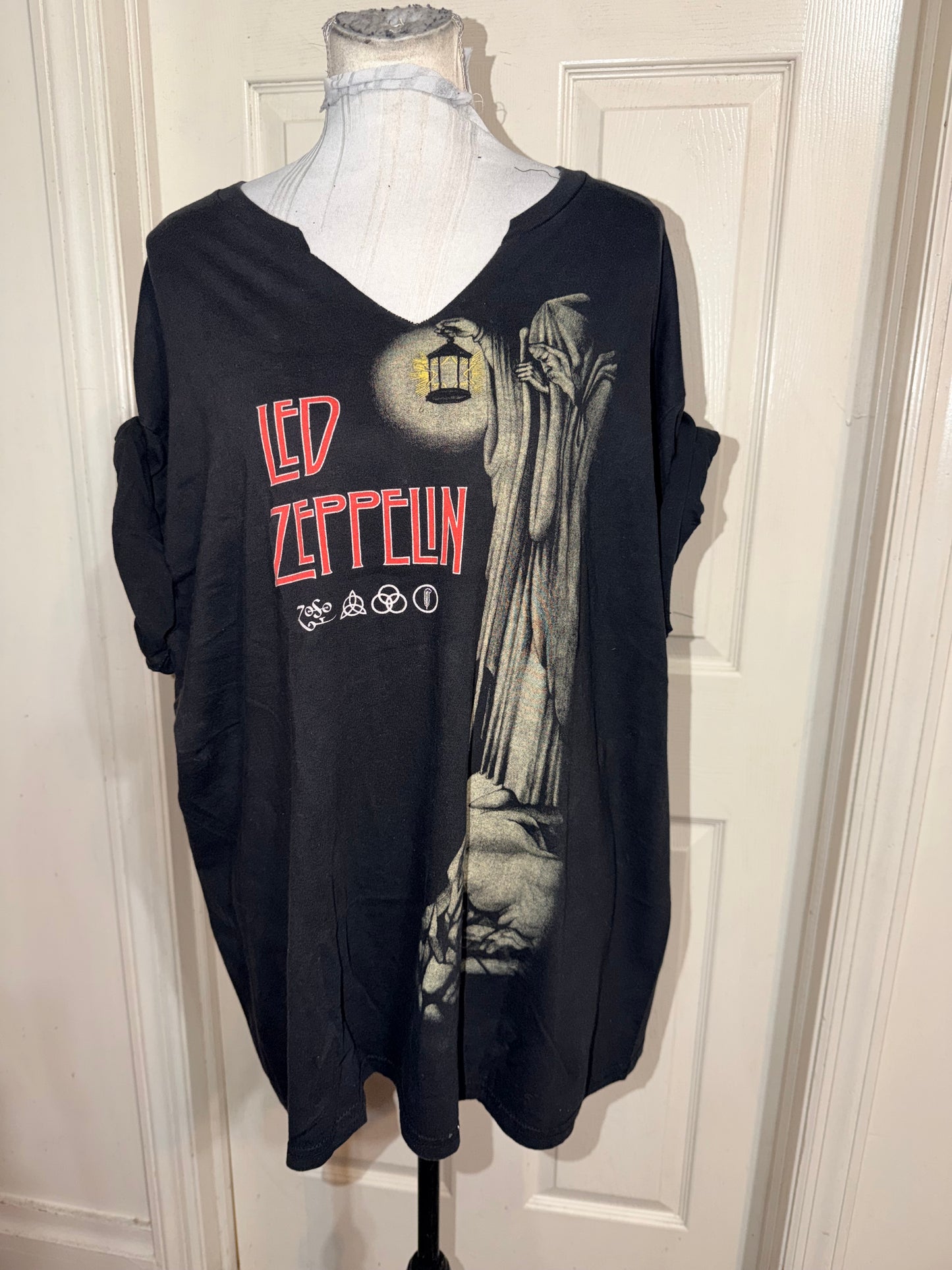 Led Zeppelin Oversized Distressed Tee