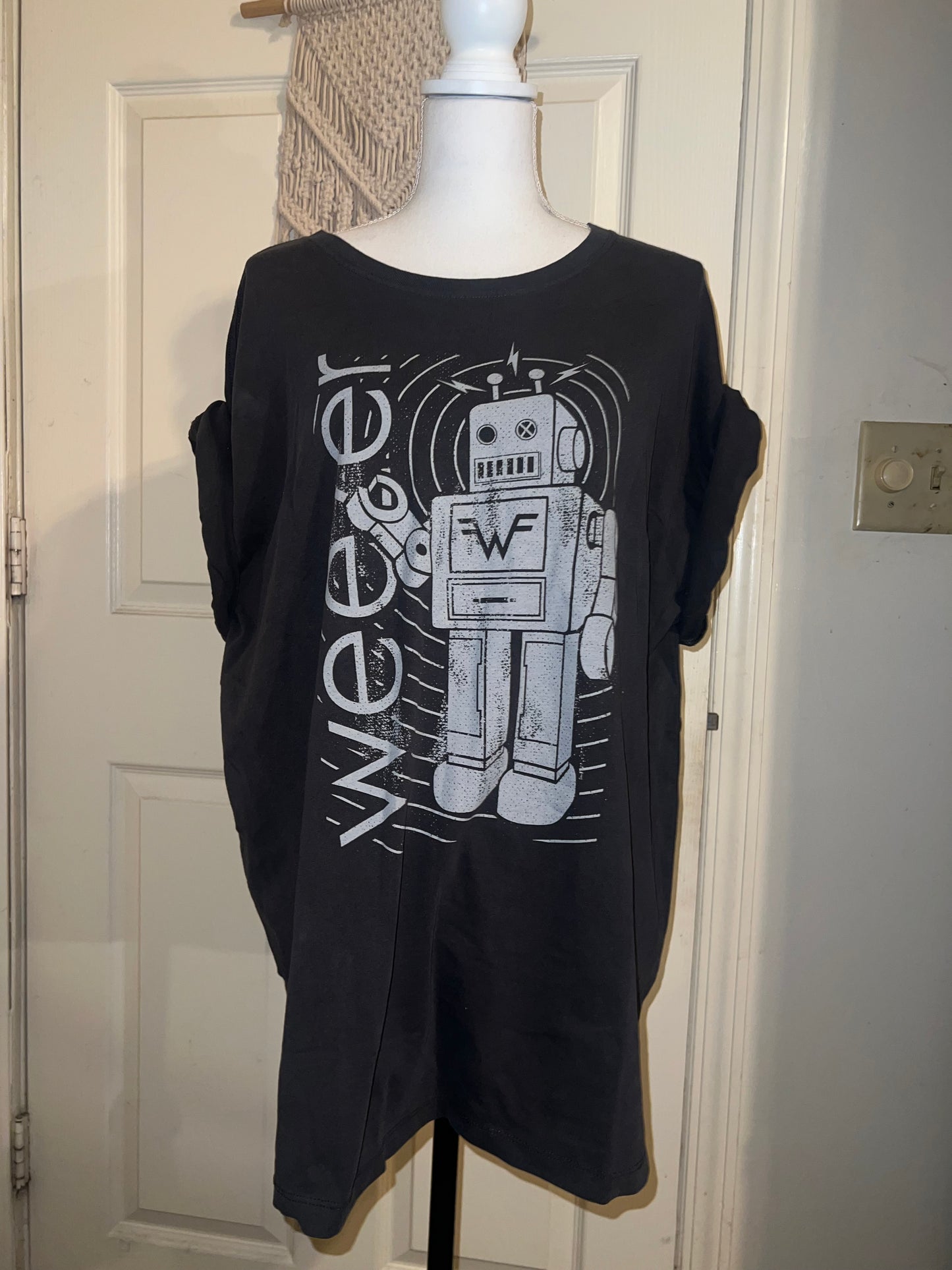 Weezer Oversized Distressed Tee