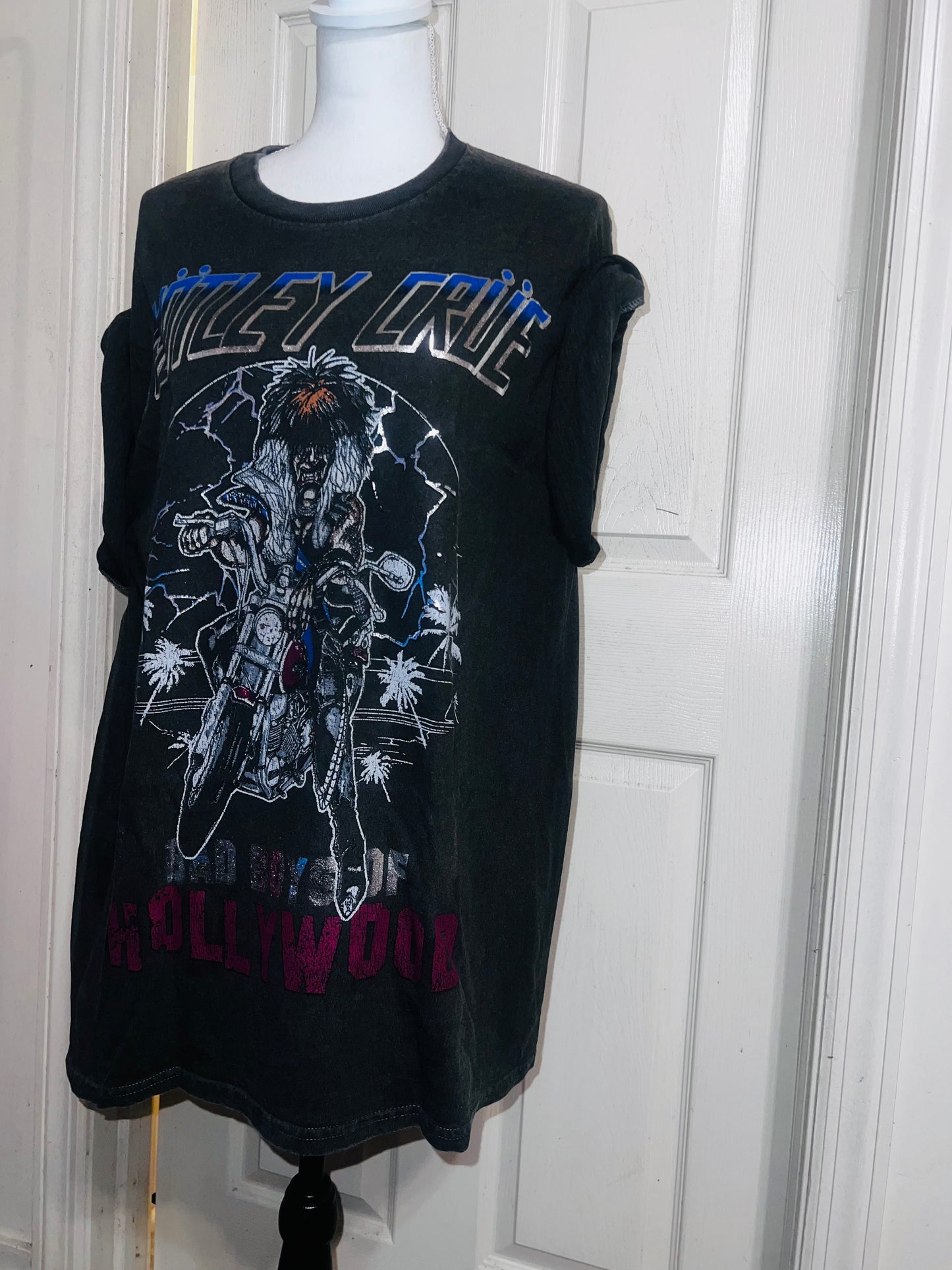 Motley Crue Oversized Distressed Tee