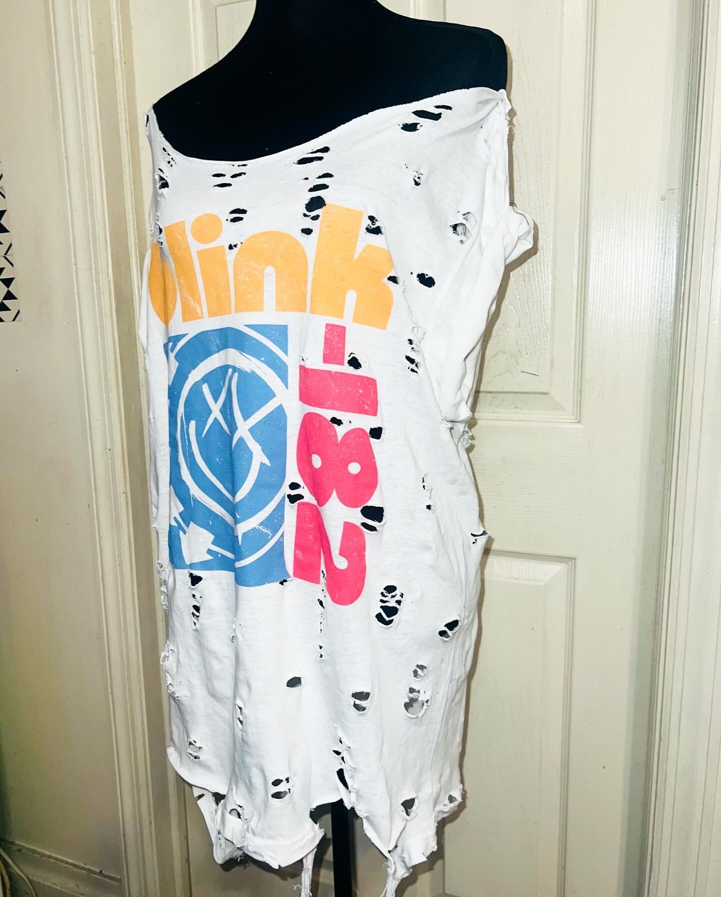 Blink 182 Oversized Distressed Tee