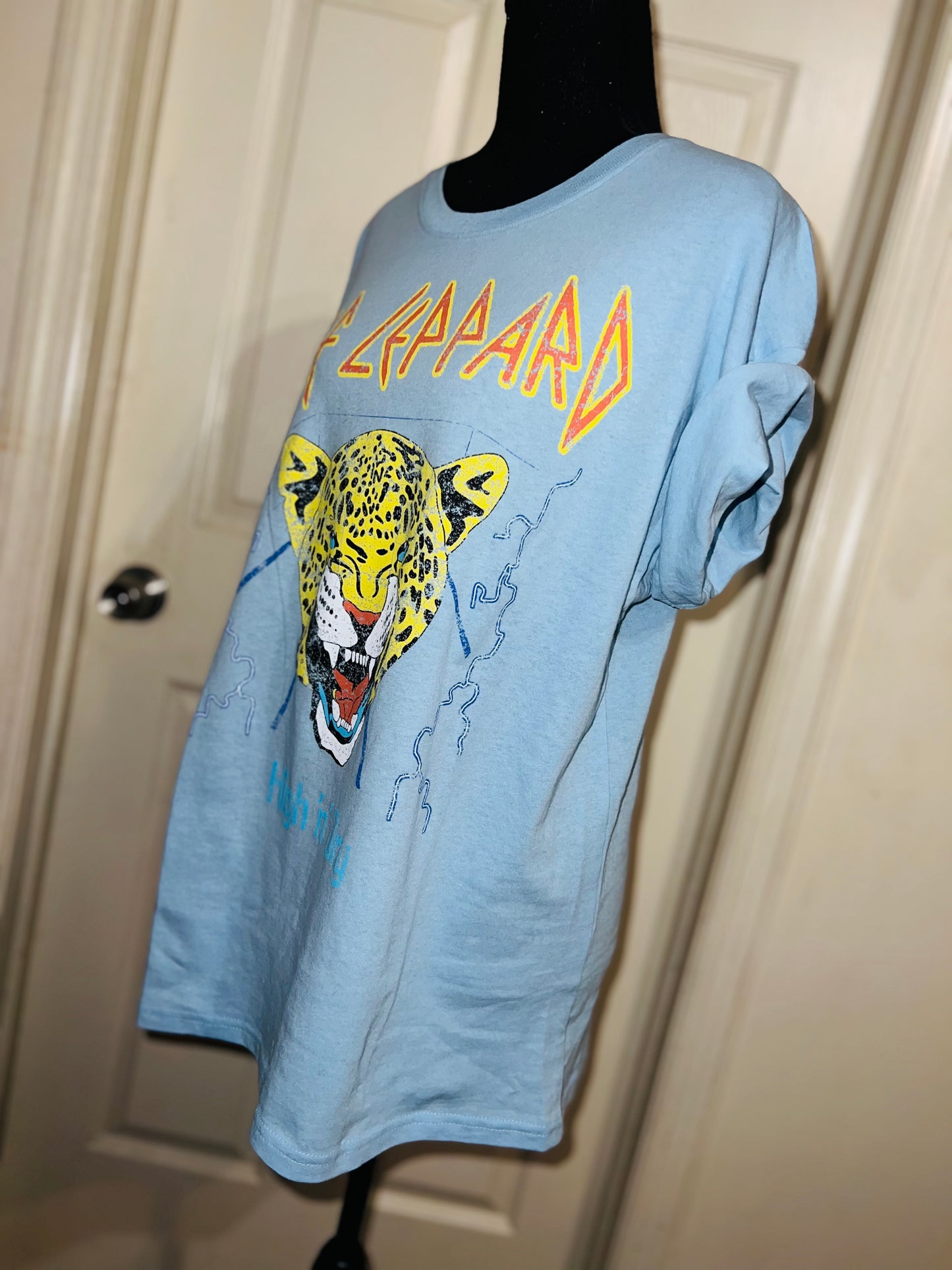 Def Leppard Oversized Distressed Tee