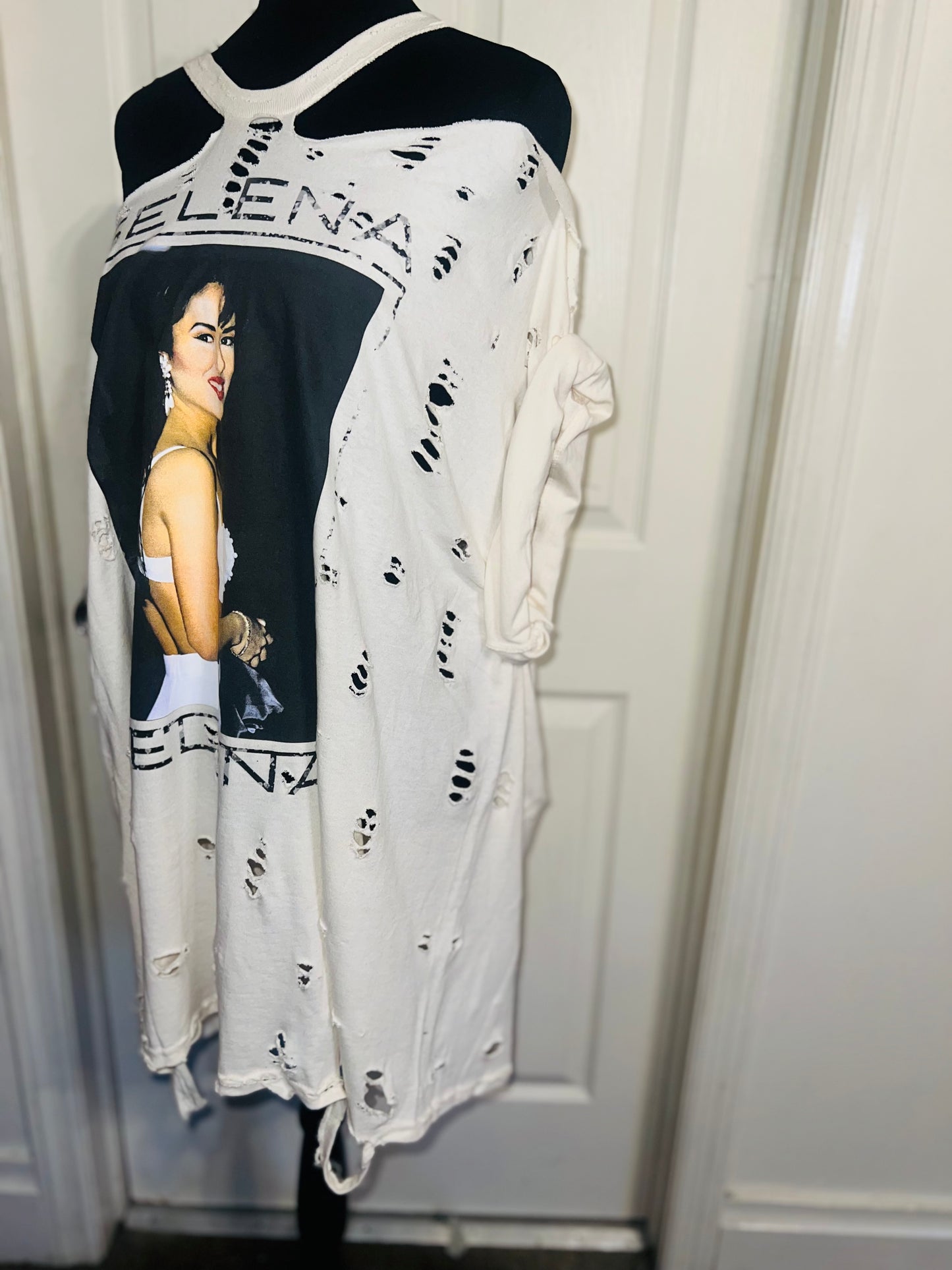 Selena Oversized Distressed Tee
