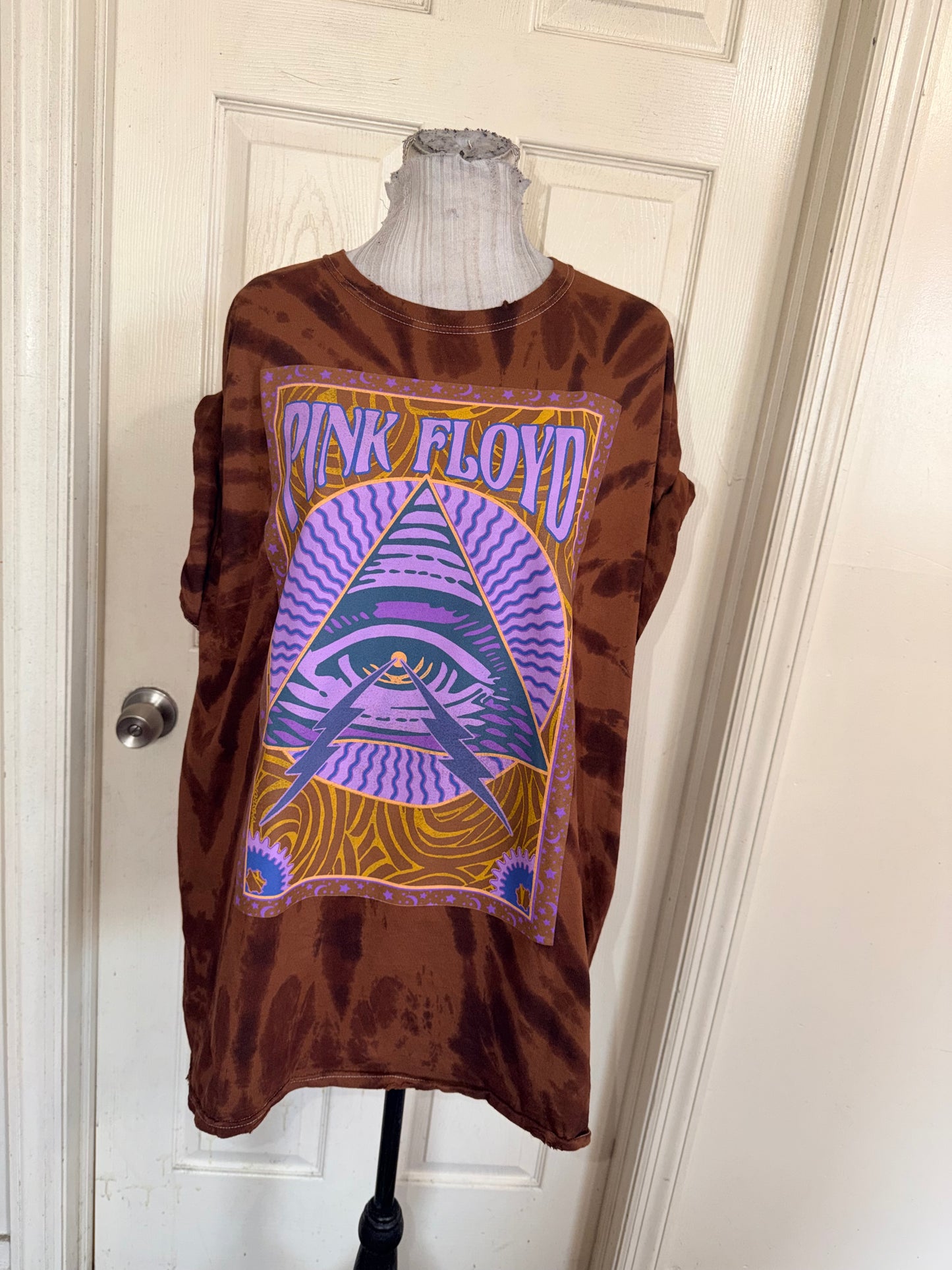 Pink Floyd Oversized Distressed Tee