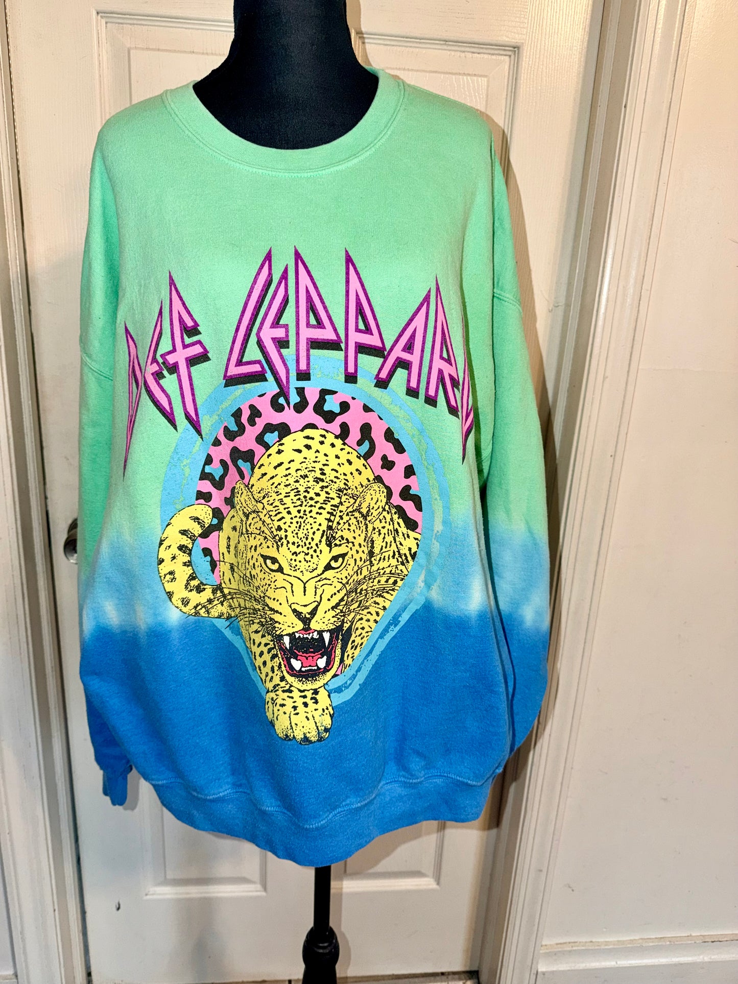 Def Leppard Oversized Sweatshirt