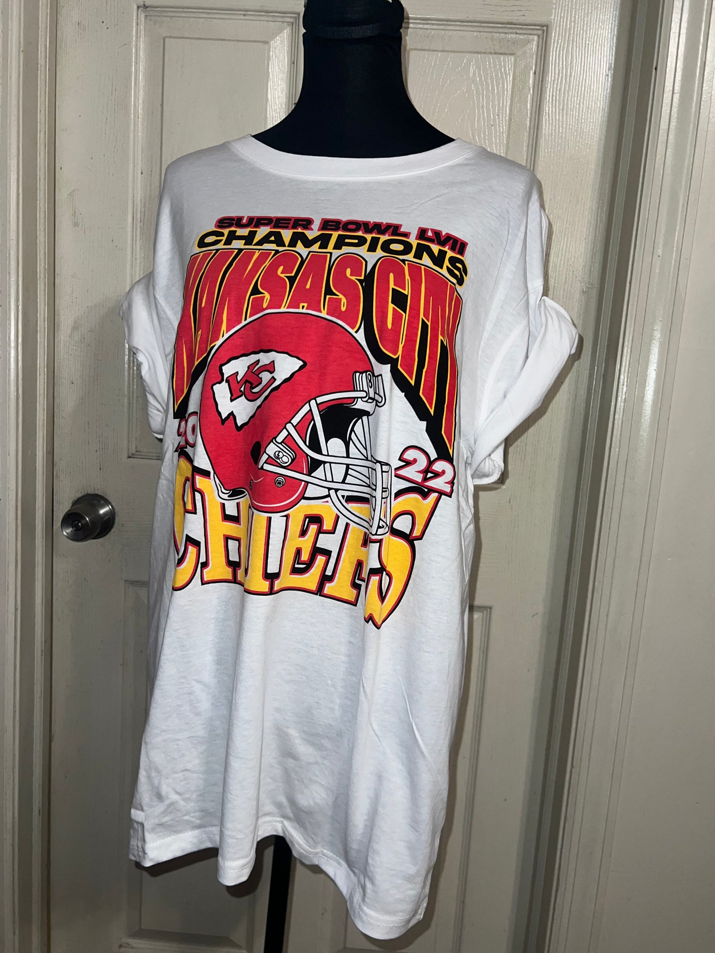 Kansas City Chiefs Oversized Distressed Tee