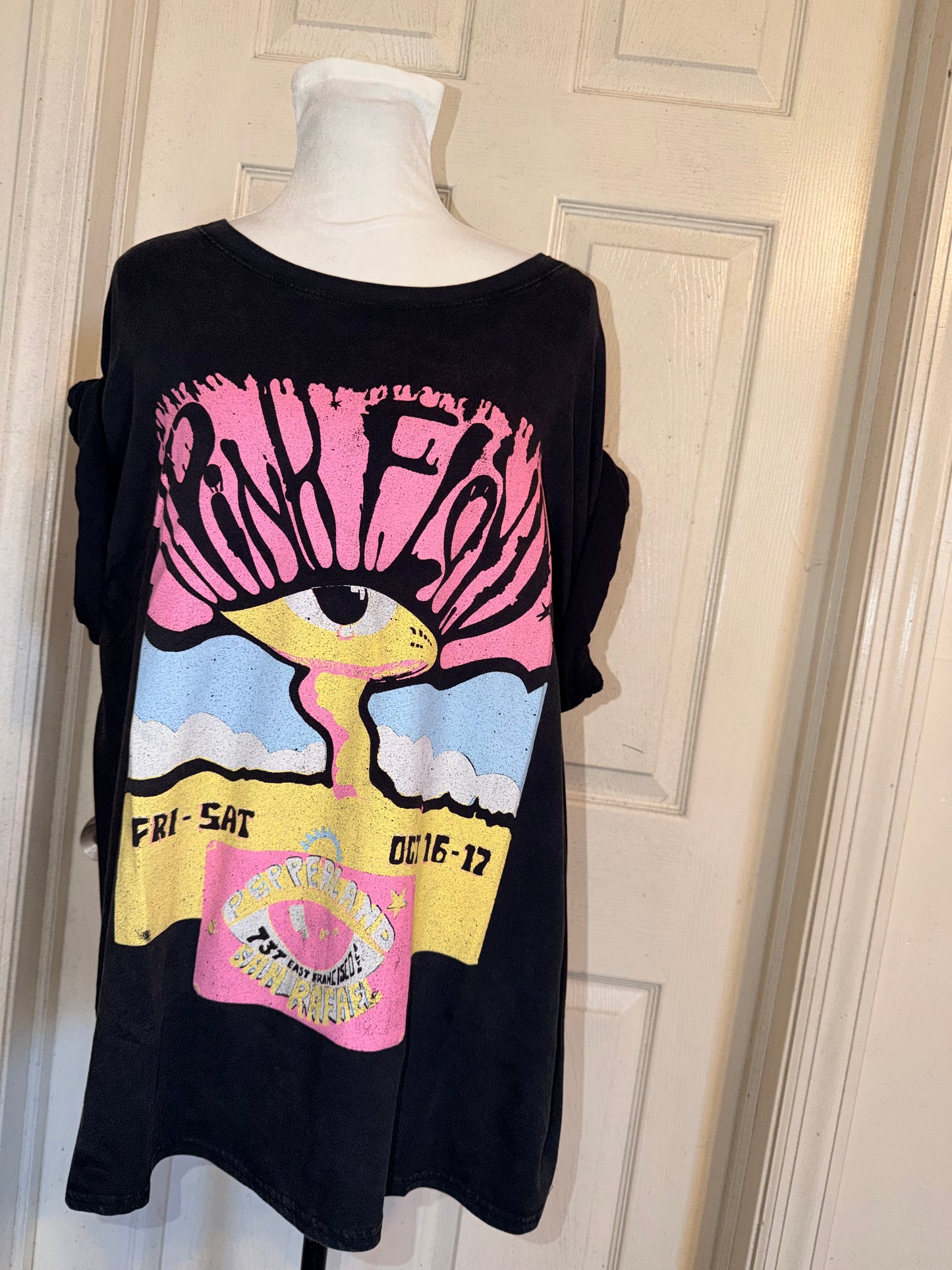 Pink Floyd Oversized Distressed Tee
