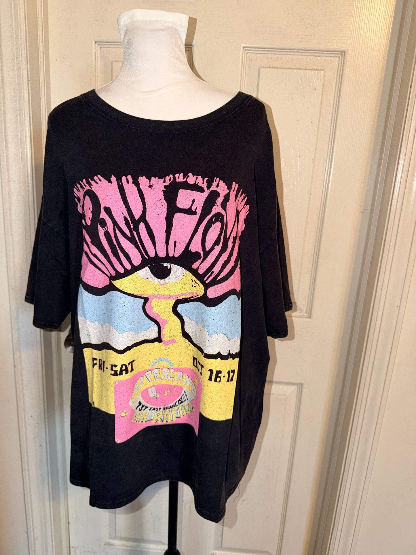 Pink Floyd Oversized Distressed Tee