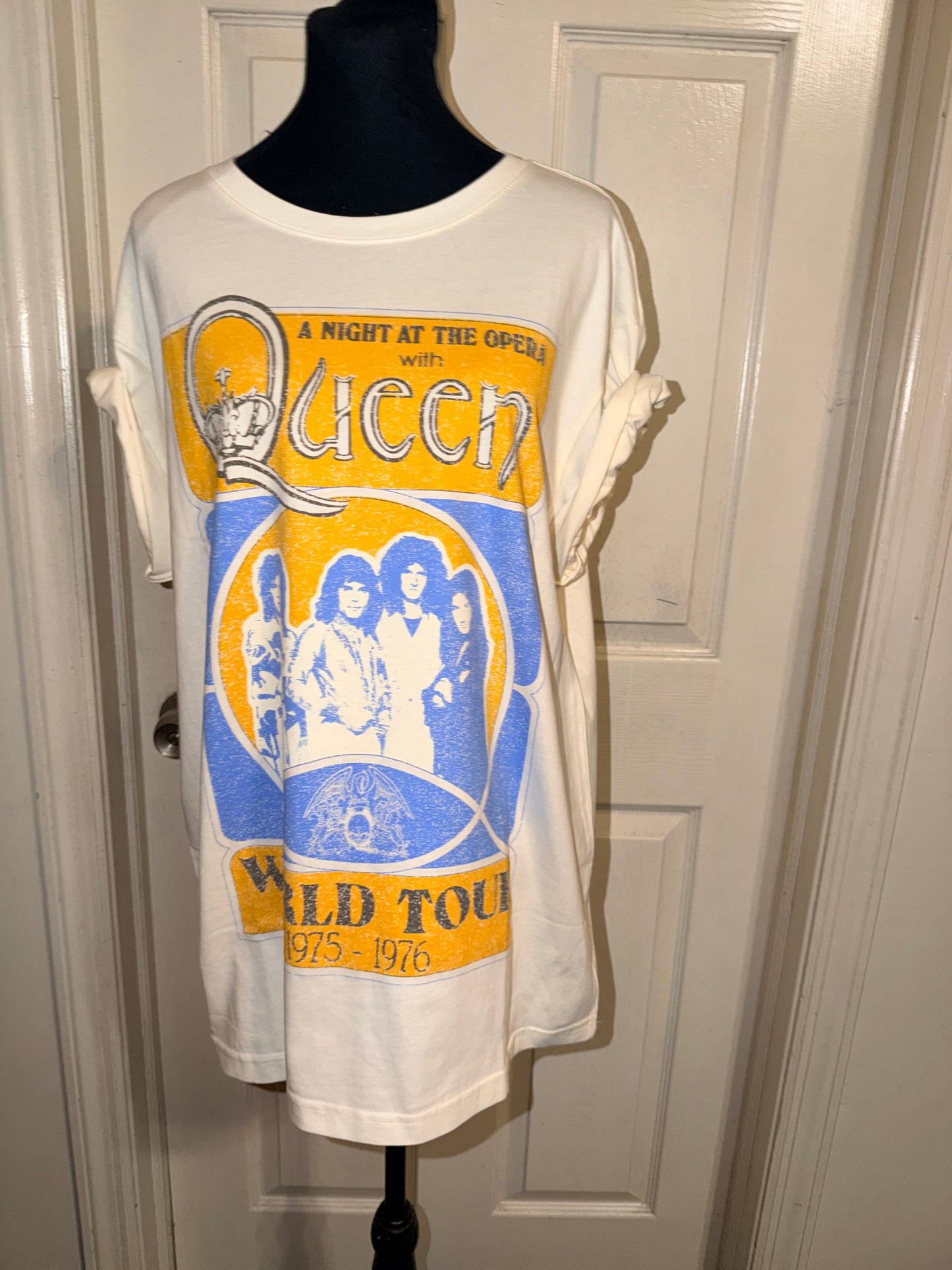Queen Oversized Distressed Tee