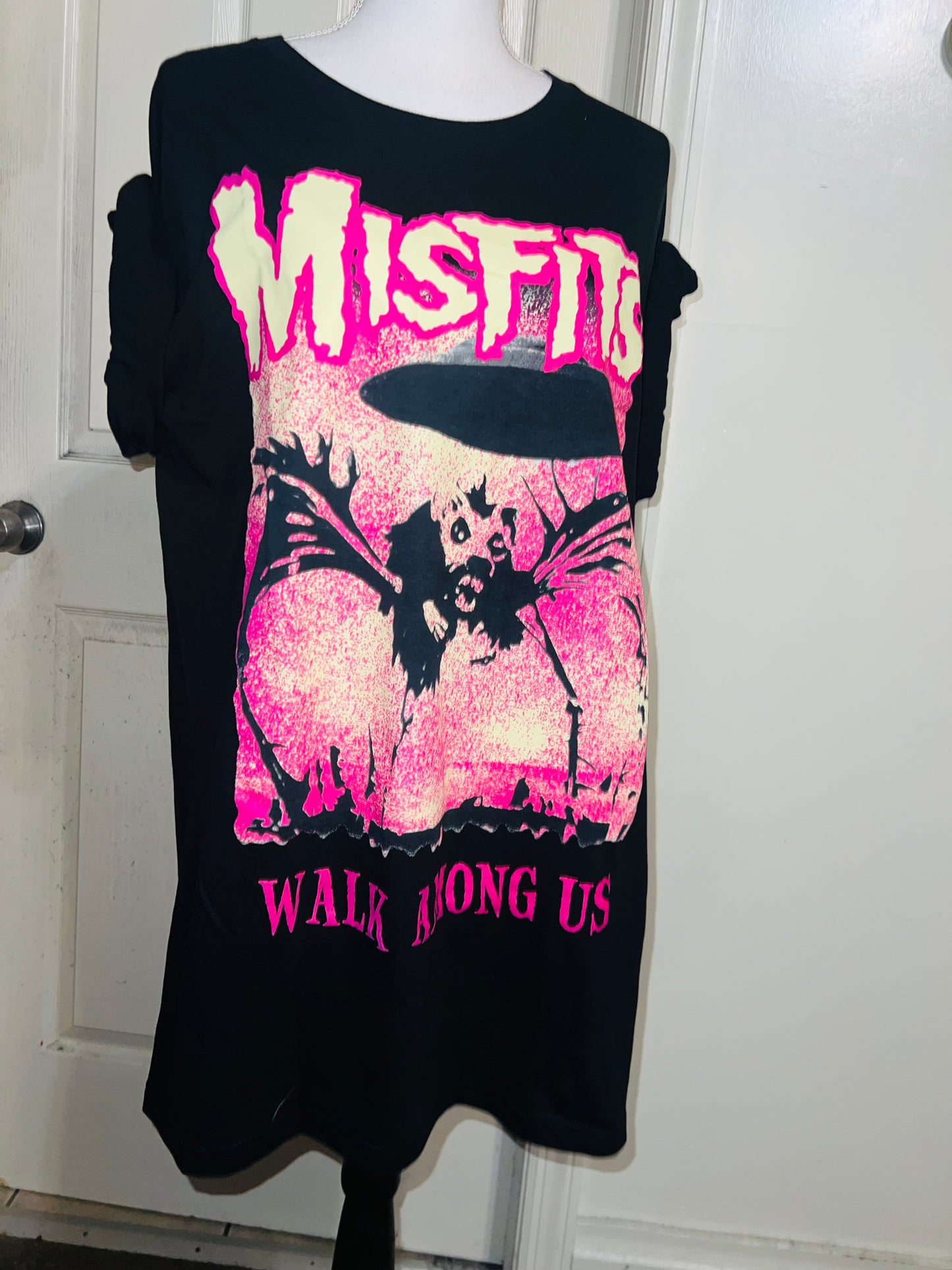 Misfits Oversized Distressed Tee