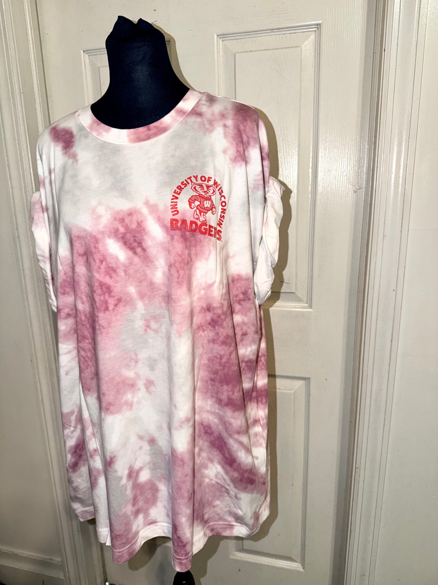 Wisconsin Badgers Oversized Double Sided Tee