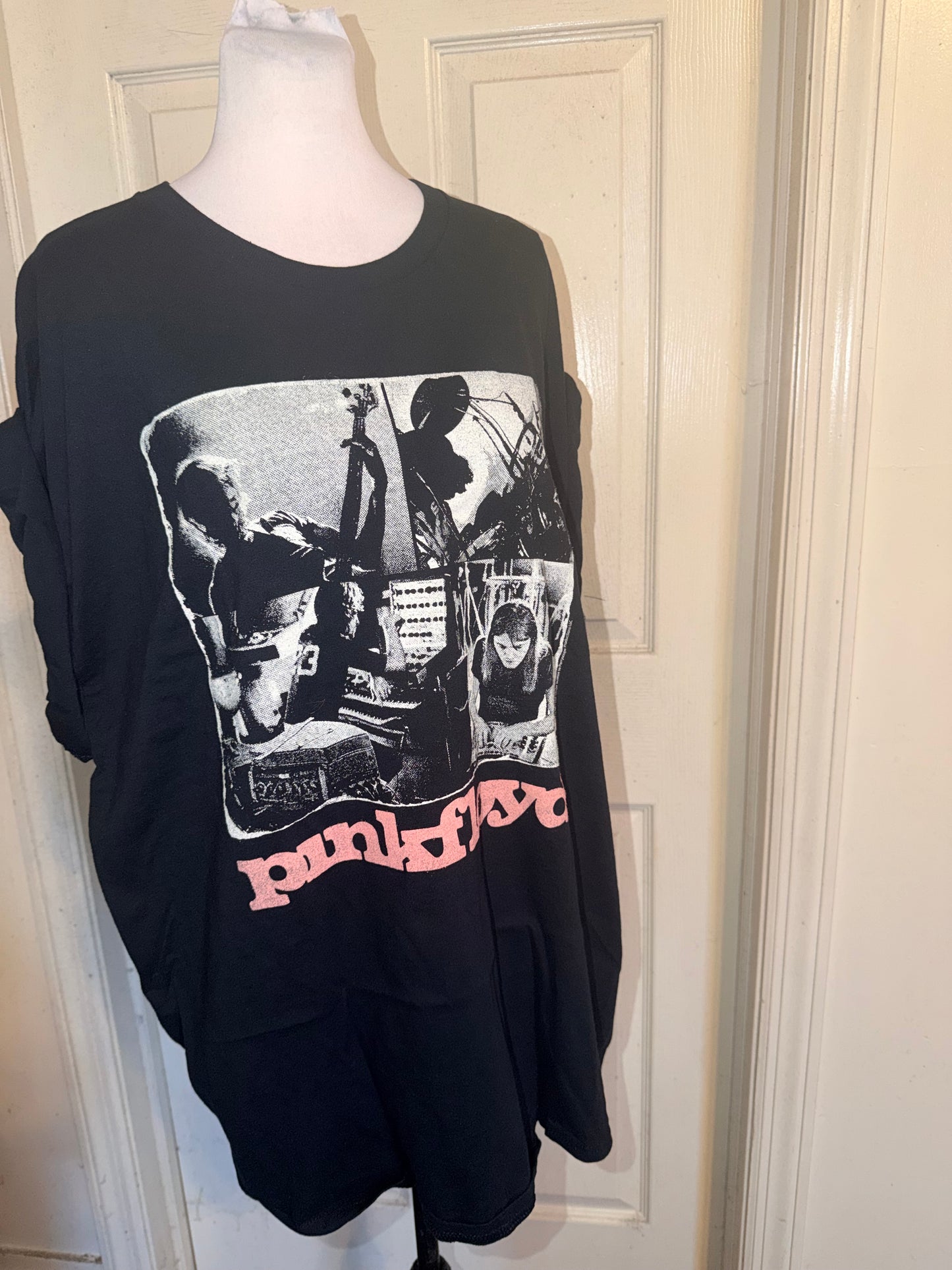 Pink Floyd Oversized Distressed Tee