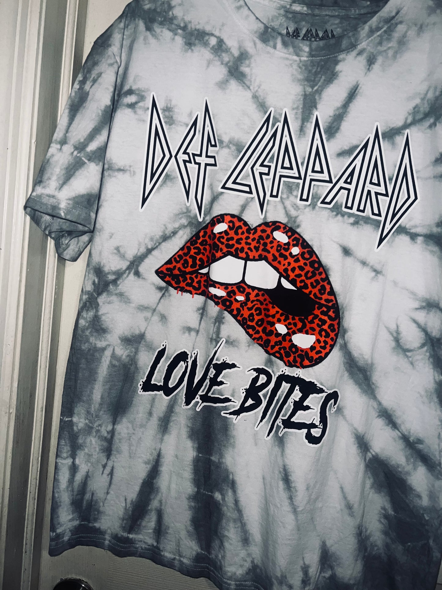 Def Leppard Love Bites Oversized Tee