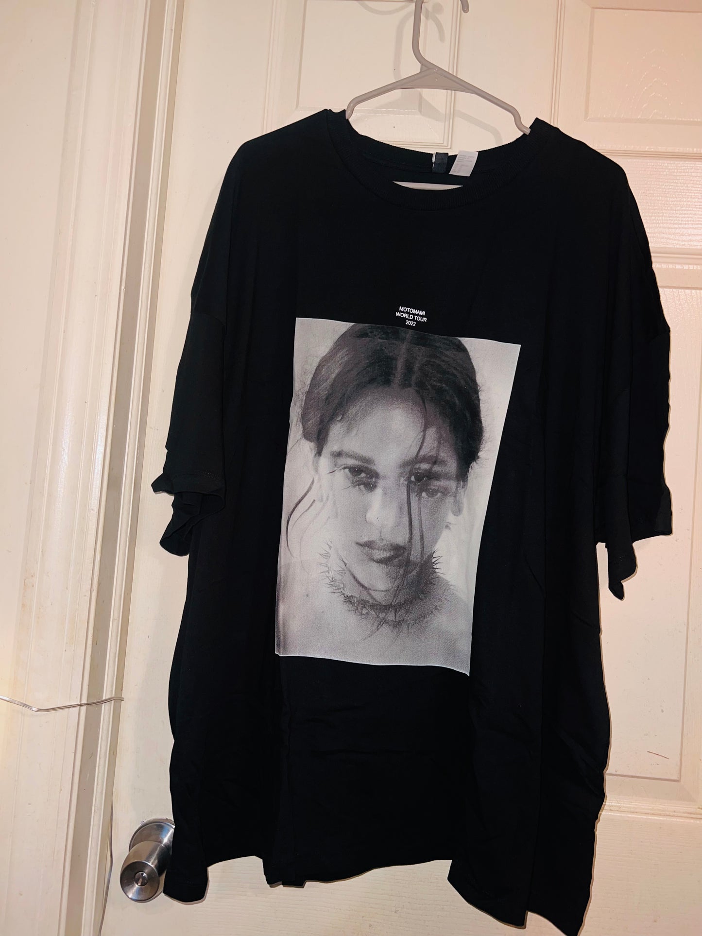 Rosalia Oversized Distressed Tee