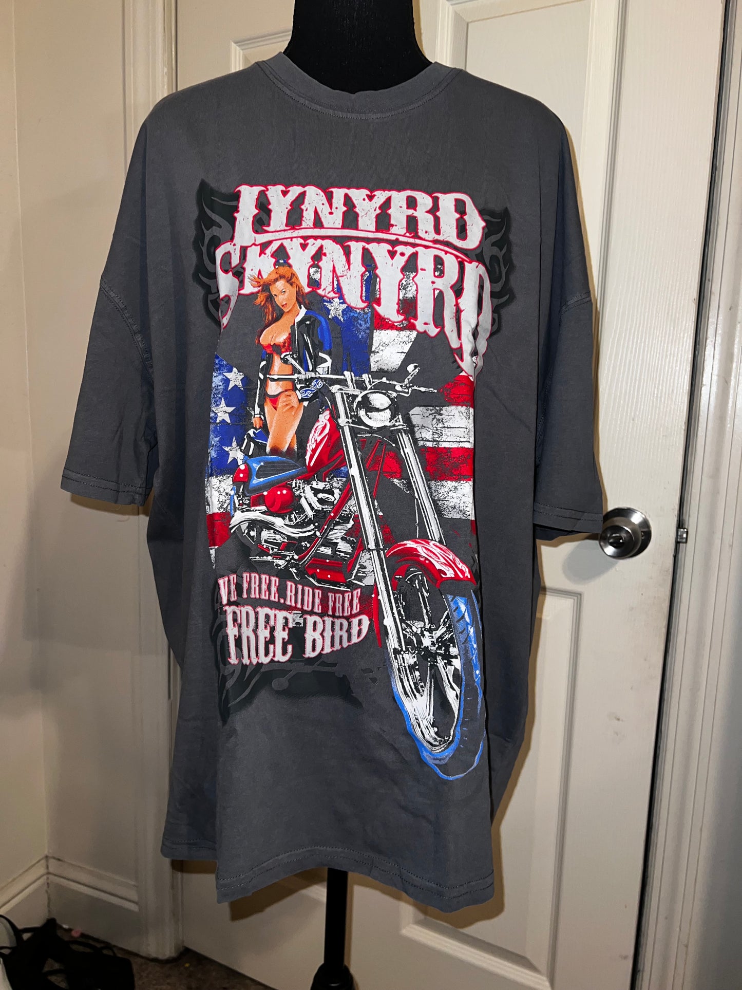 Lynyrd Skynyrd Free Bird Oversized Distressed Tee