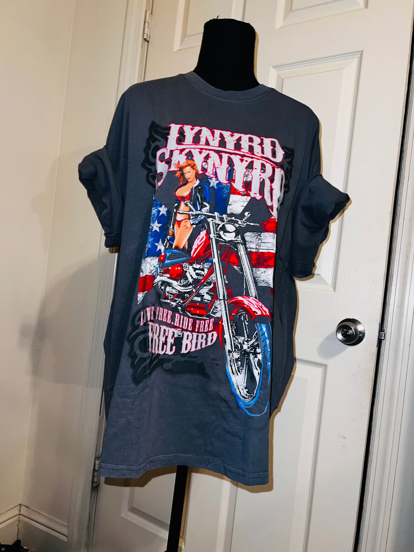 Lynyrd Skynyrd Free Bird Oversized Distressed Tee