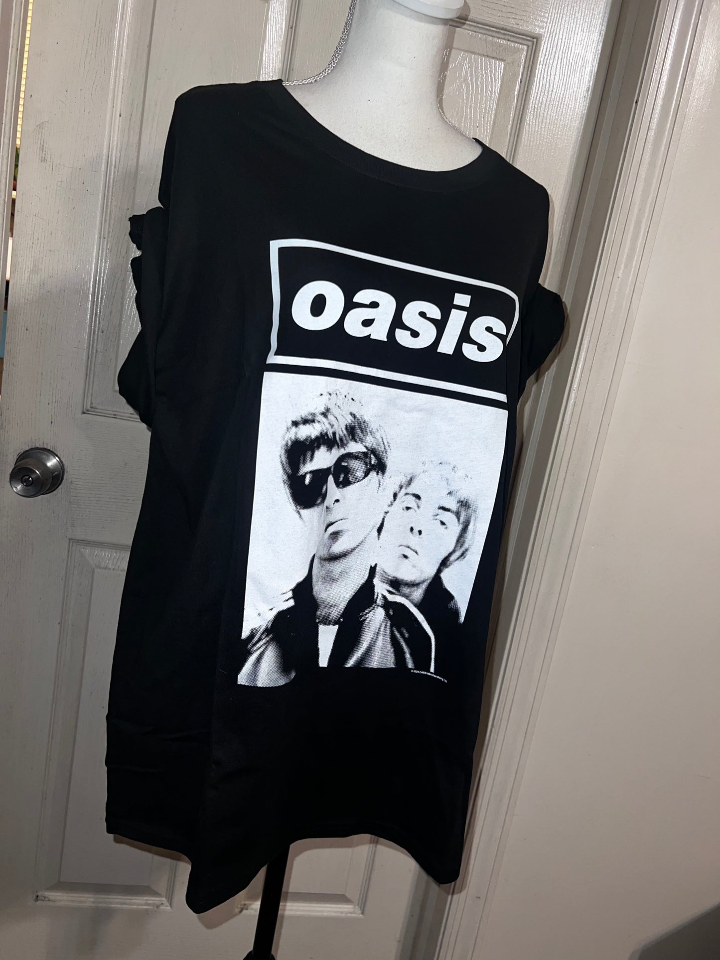 Oasis Oversized Distressed Tee