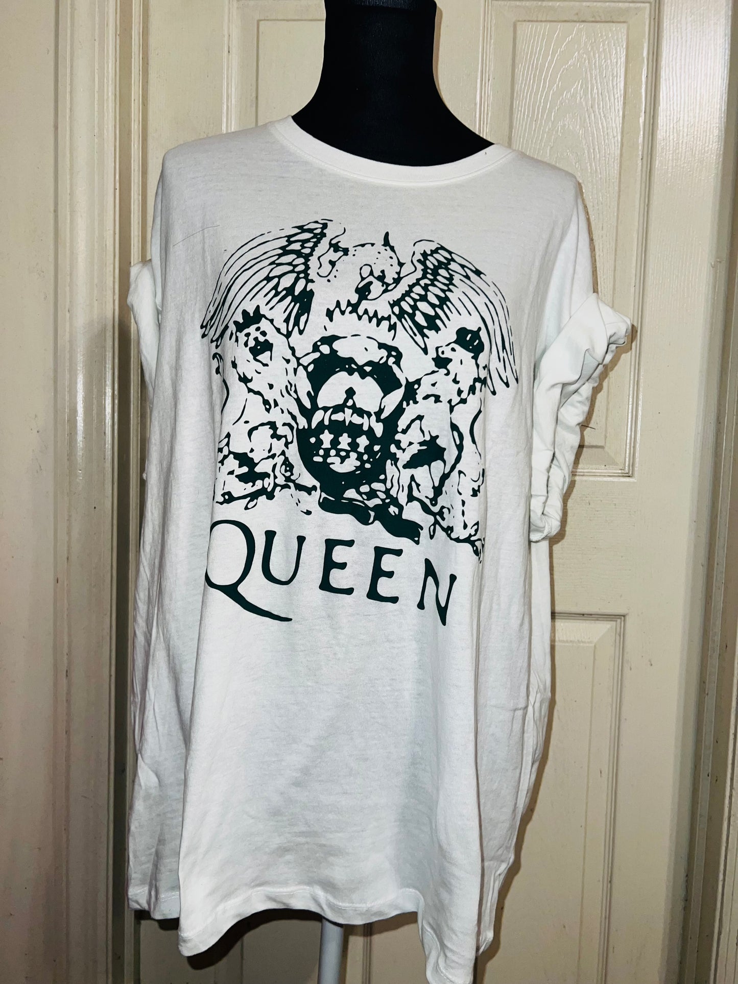 Queen Oversized Distressed Tee