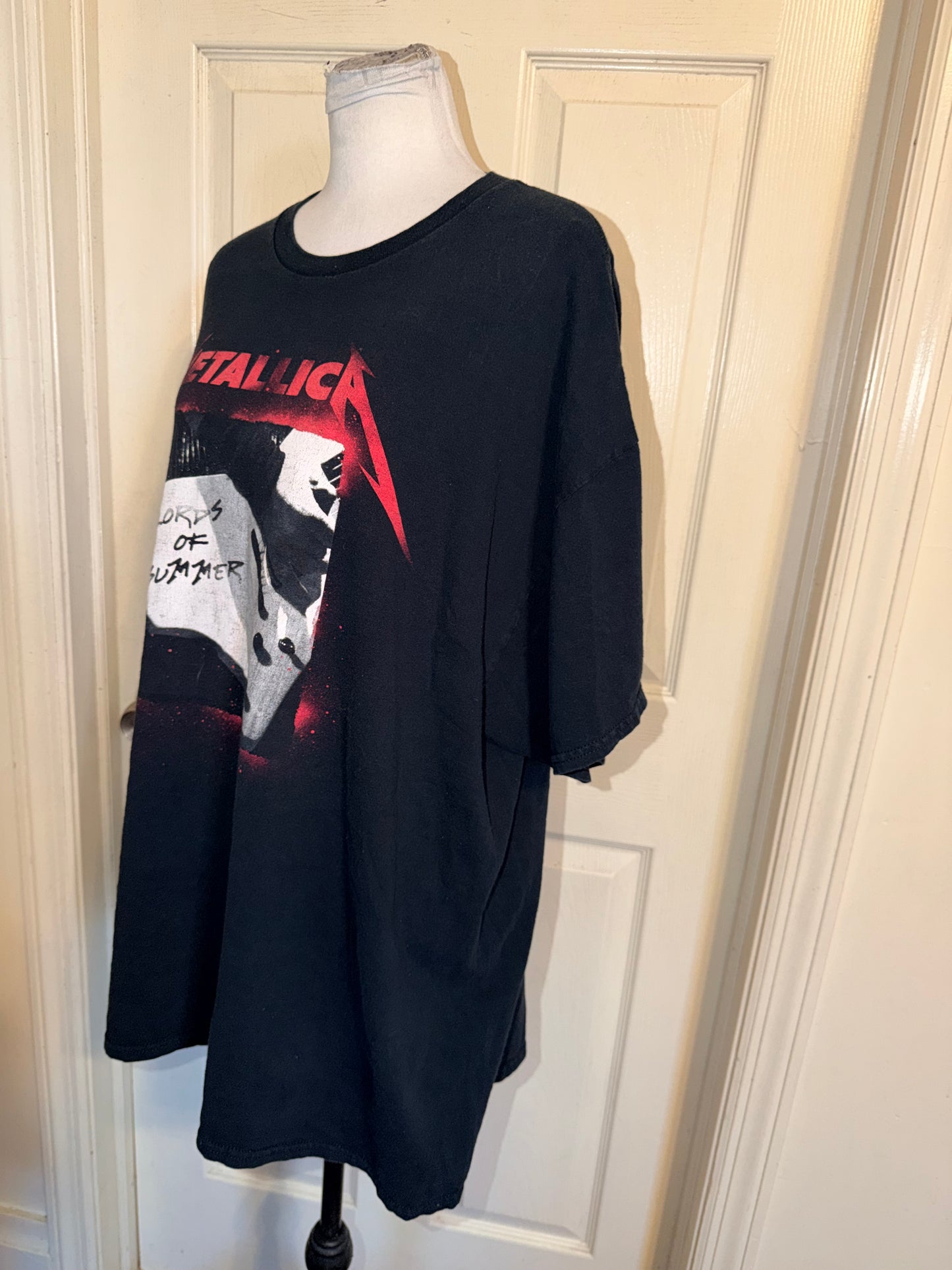 Metallica Oversized Distressed Tee