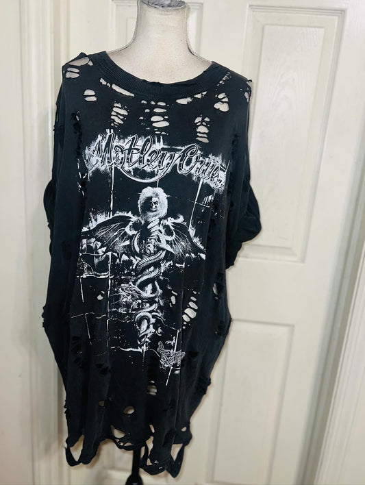Motley Crue Oversized Distressed Tee
