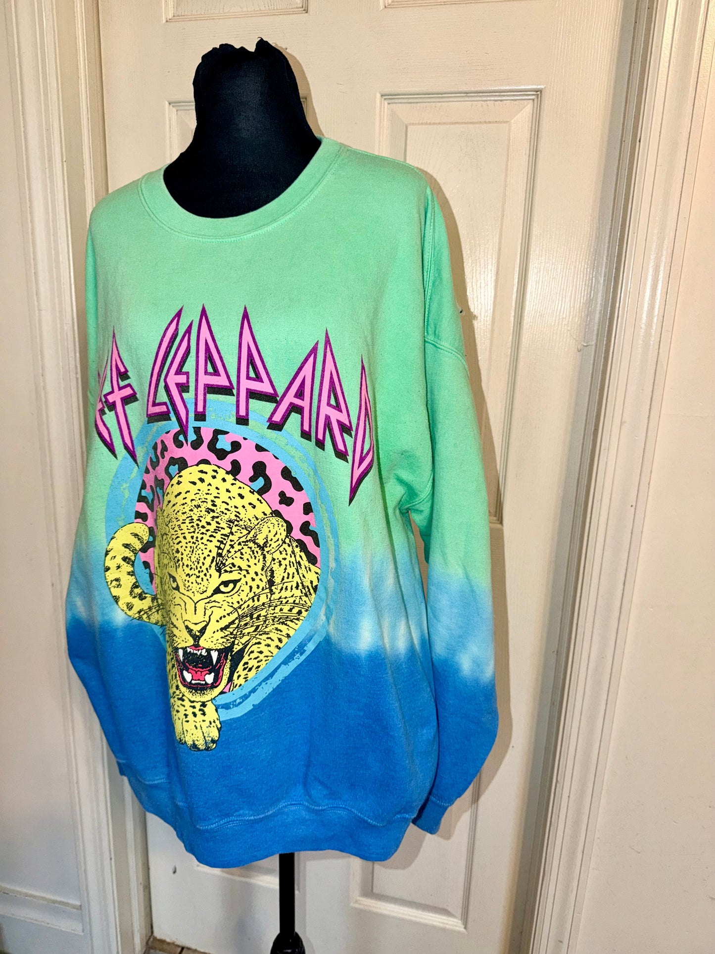 Def Leppard Oversized Sweatshirt