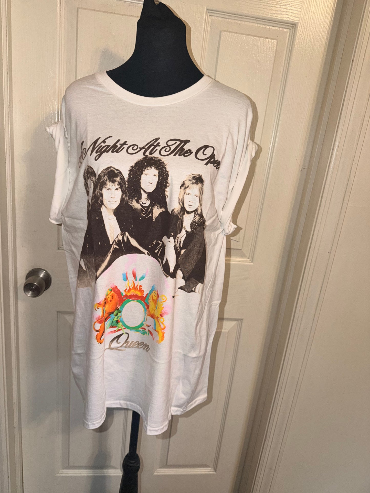 Queen Oversized Distressed Tee
