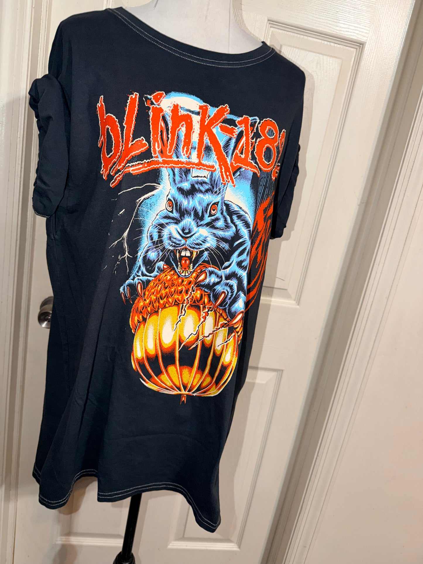 Blink-182 Oversized Distressed Tee