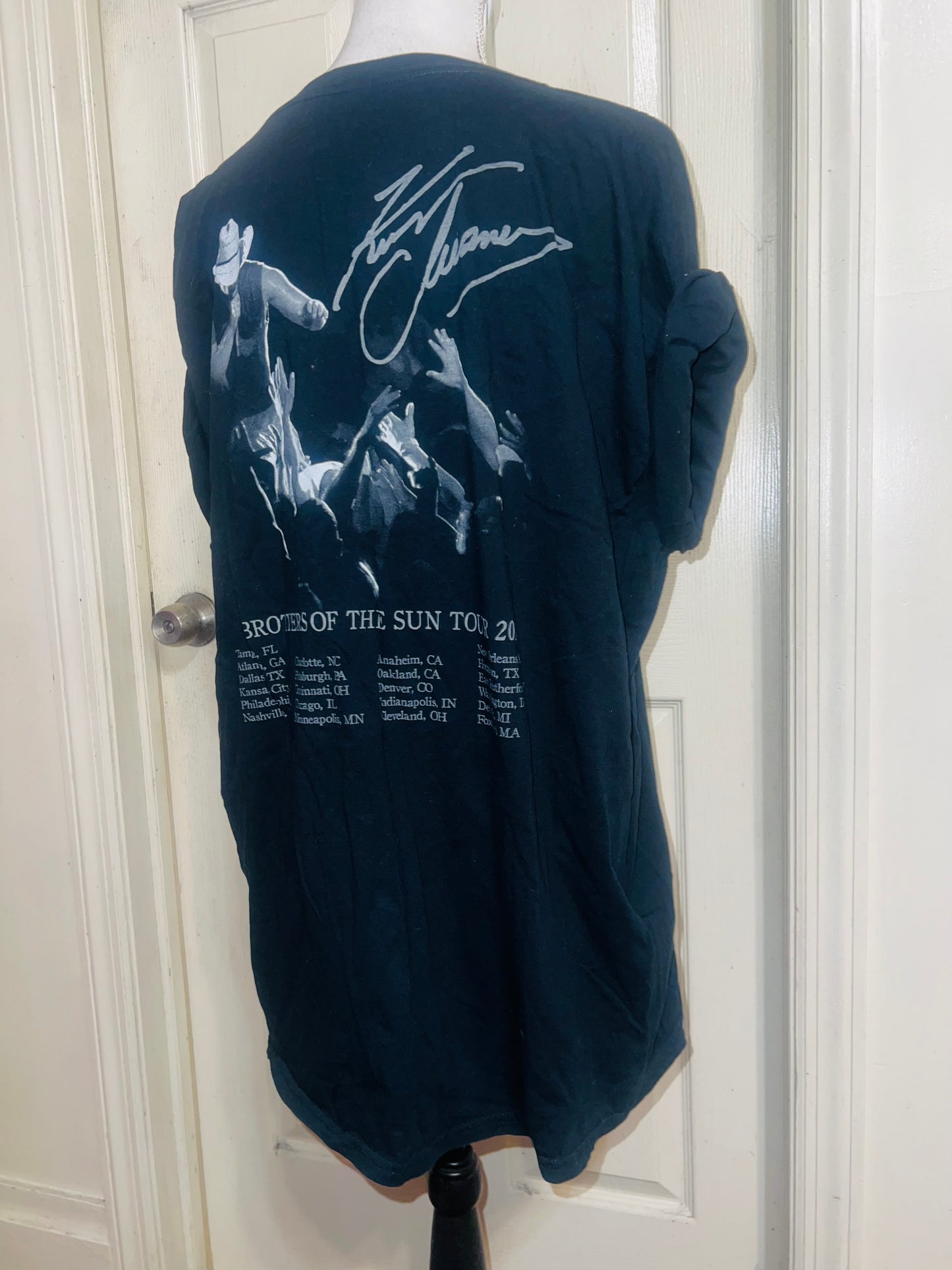 Kenny Chesney Double Sided Oversized Distressed Tee