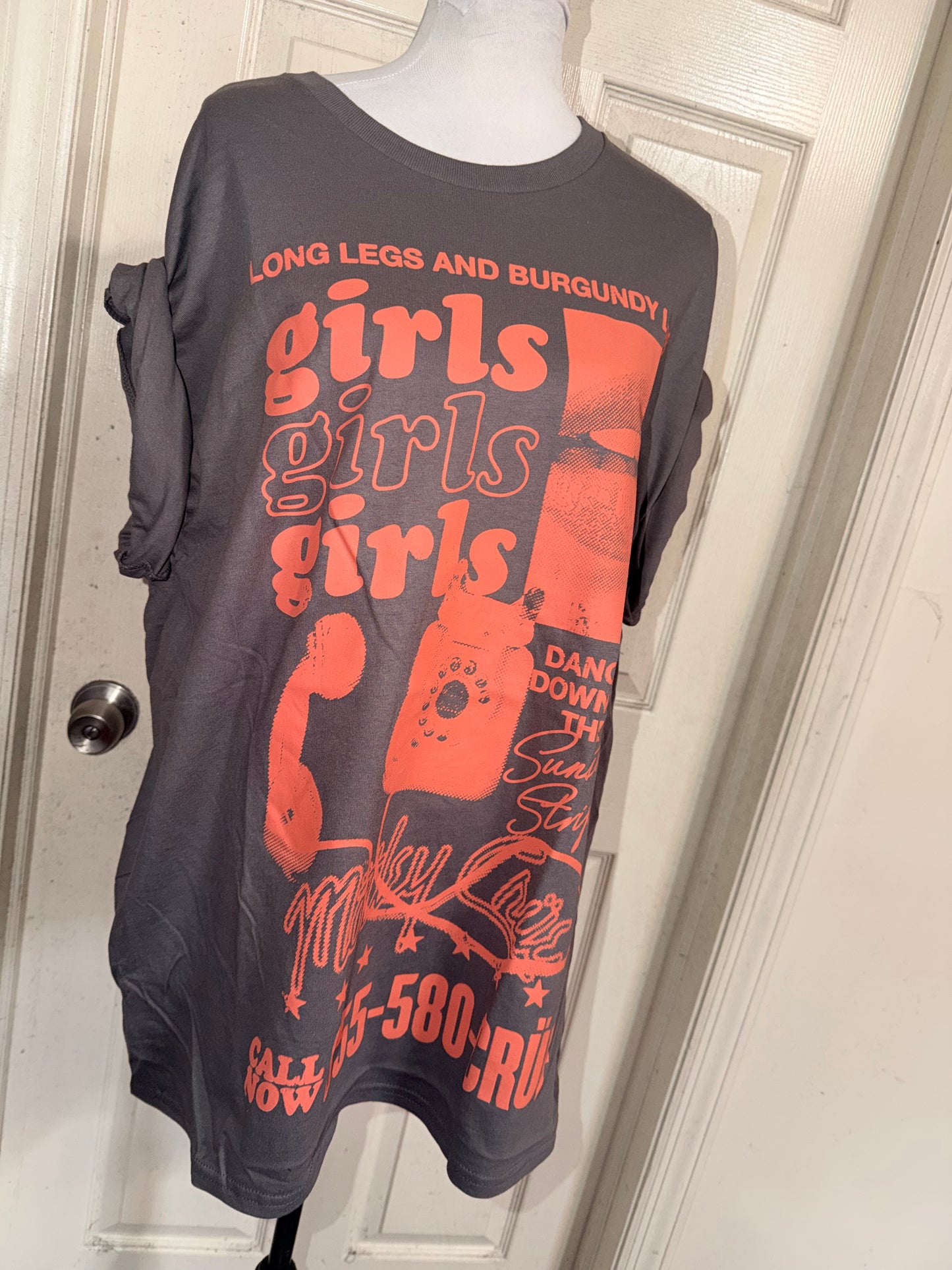 Motley Crue Oversized Distressed Tee