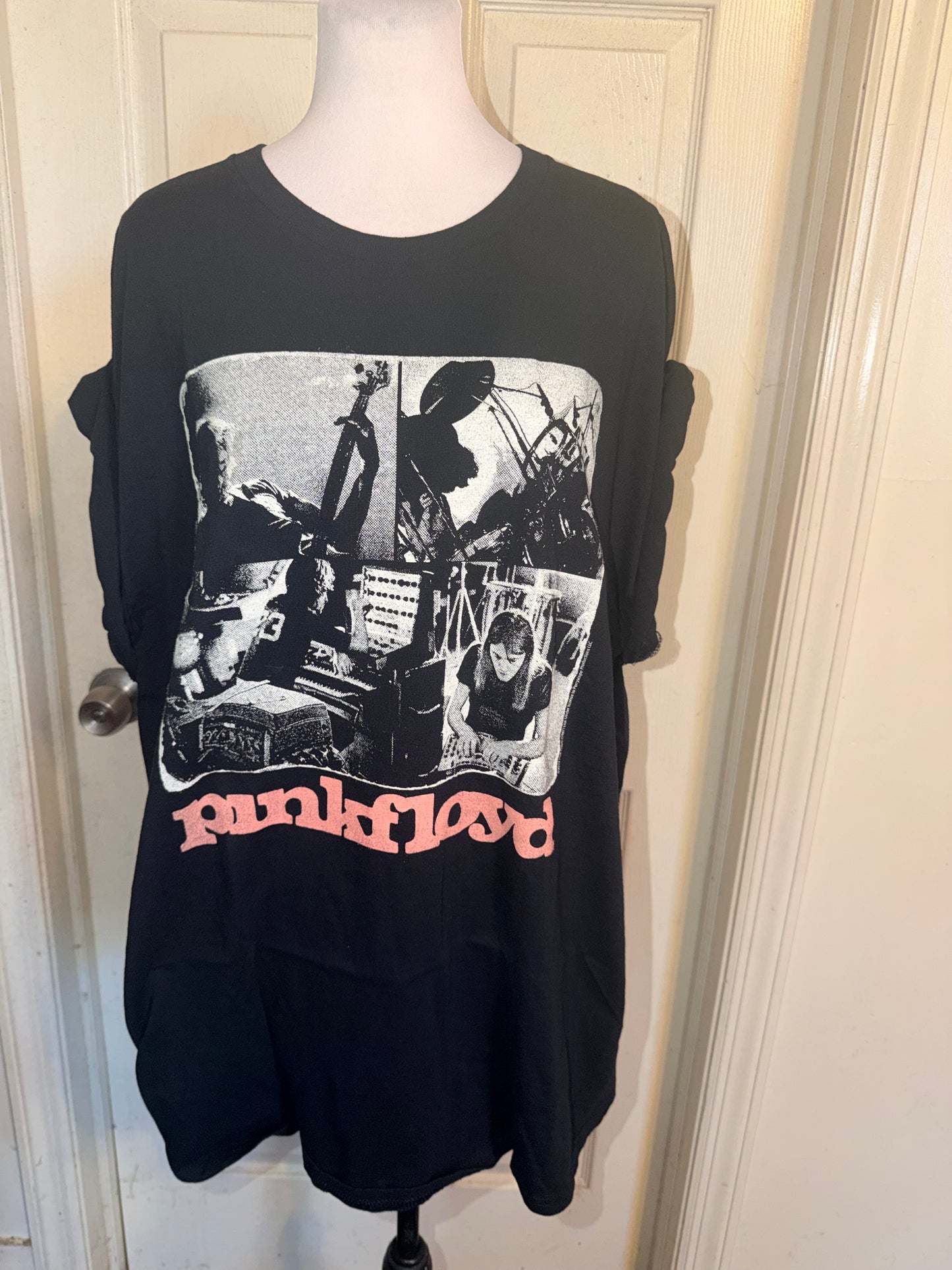 Pink Floyd Oversized Distressed Tee