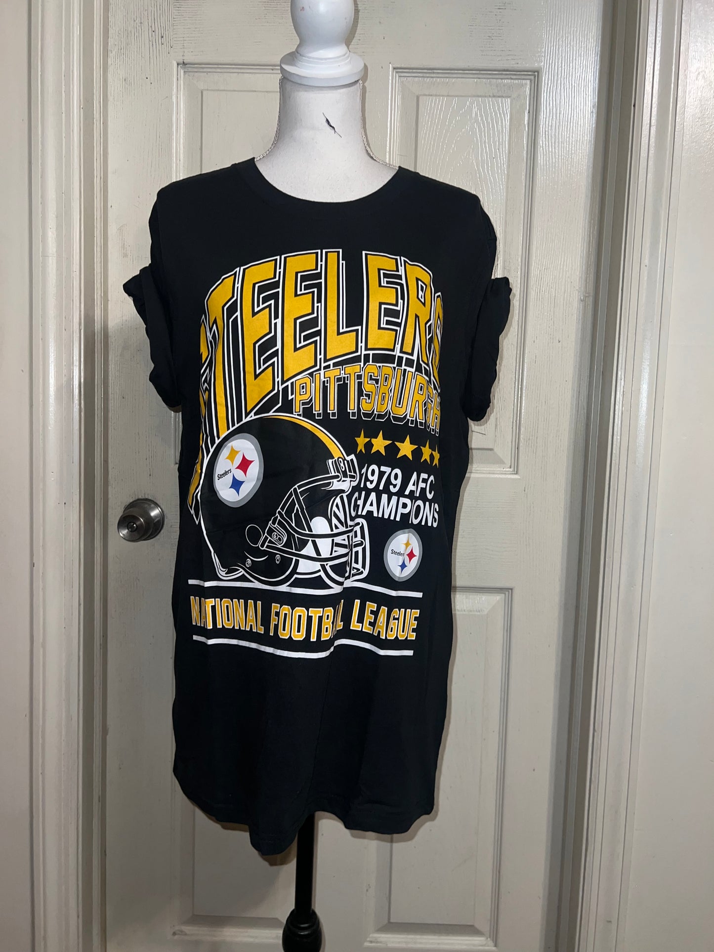 Pittsburgh Steelers Oversized Distressed Tee