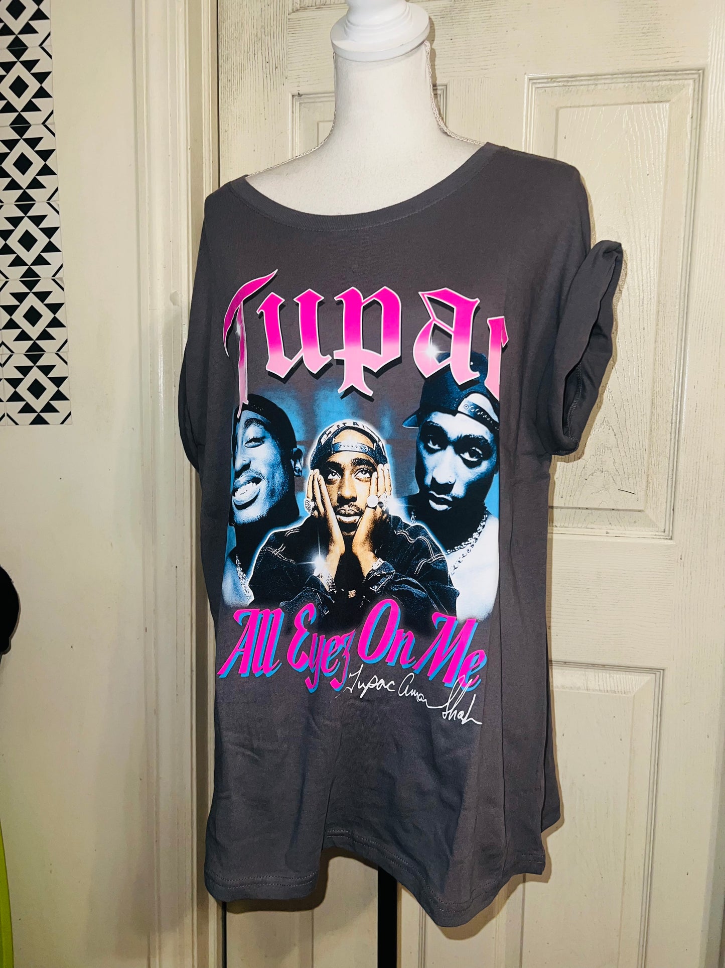 Tupac Oversized Distressed Tee