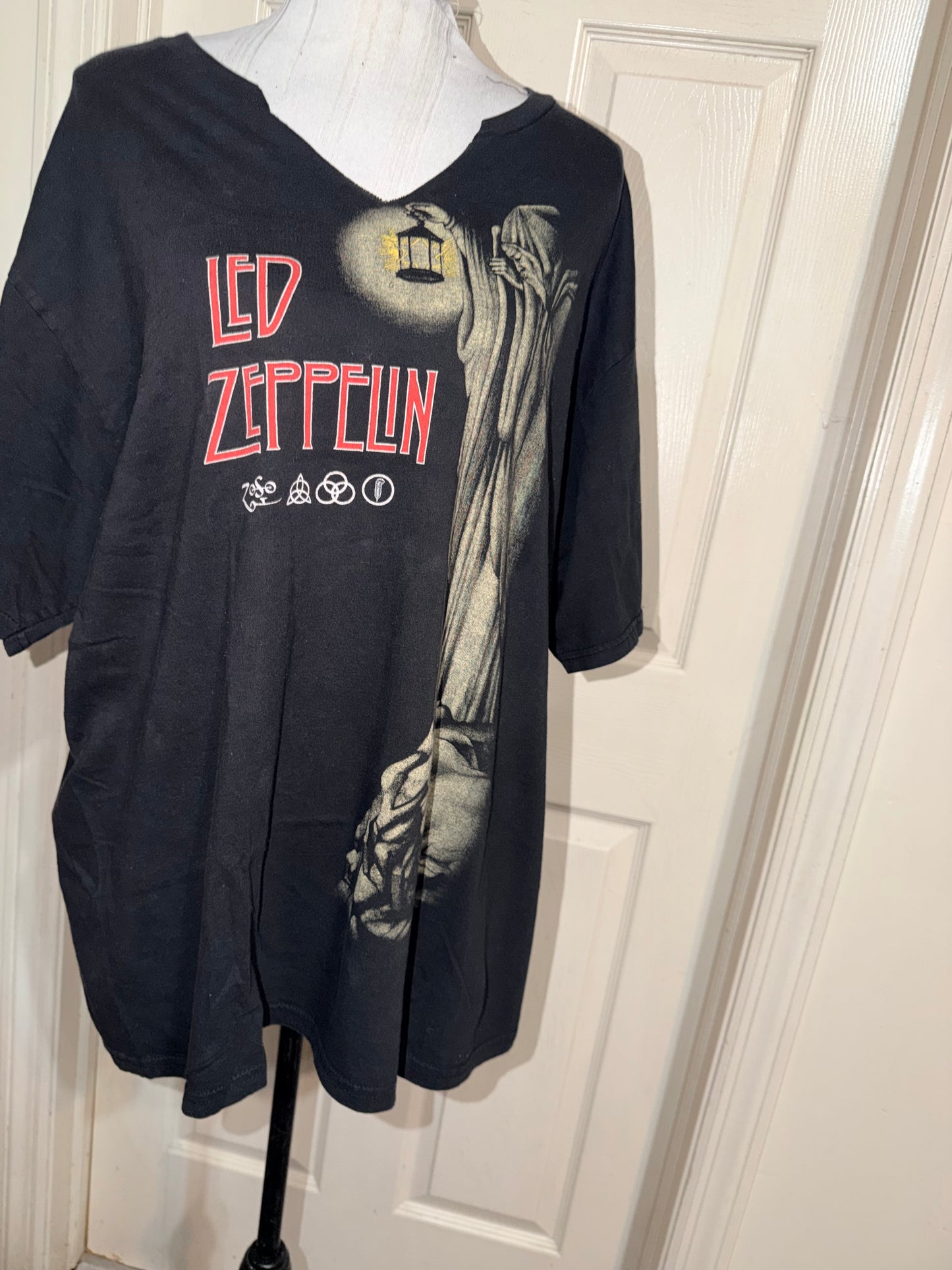 Led Zeppelin Oversized Distressed Tee