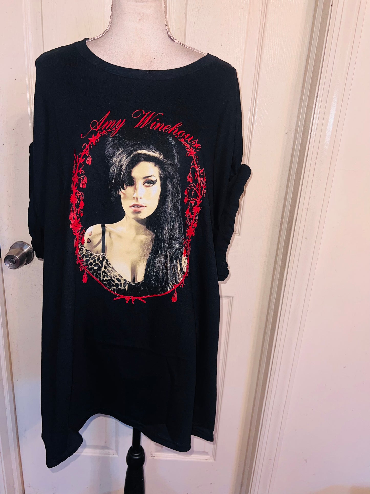 Amy Winehouse Oversized Distressed Tee