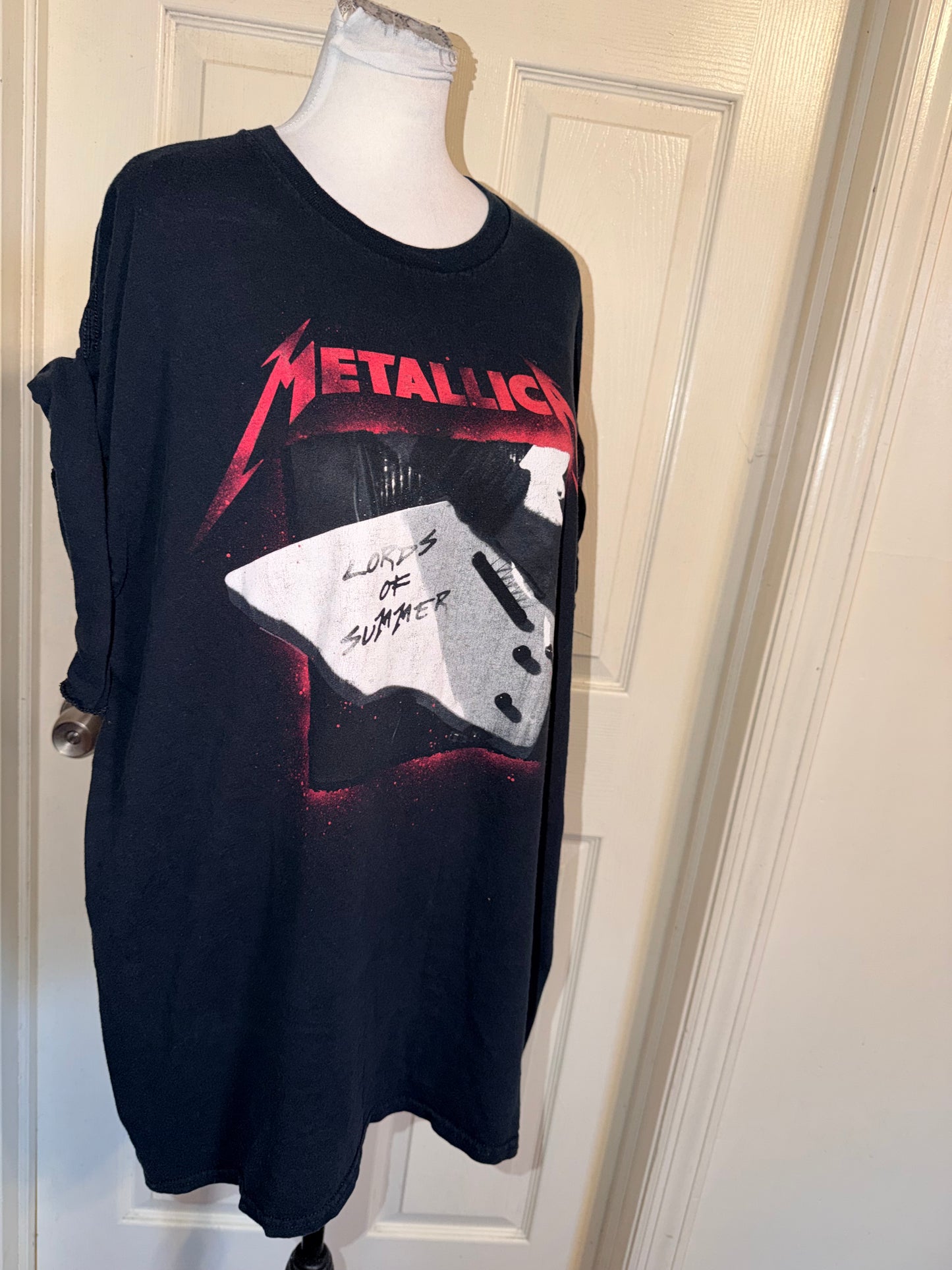 Metallica Oversized Distressed Tee