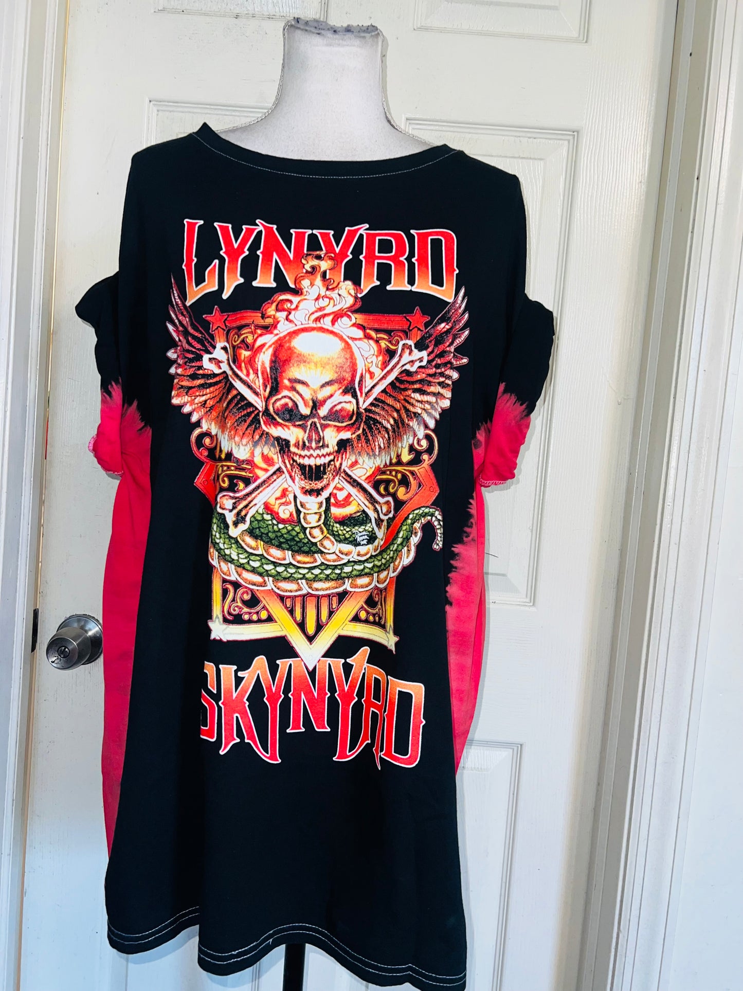 Lynyrd Skynyrd Oversized Distressed Tee