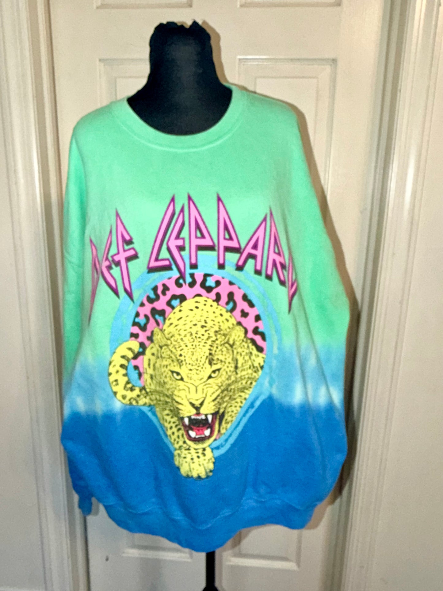 Def Leppard Oversized Sweatshirt