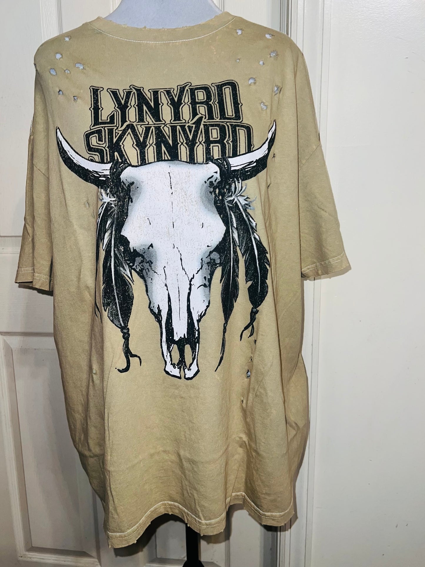 Lynyrd Skynyrd Oversized Distressed Tee