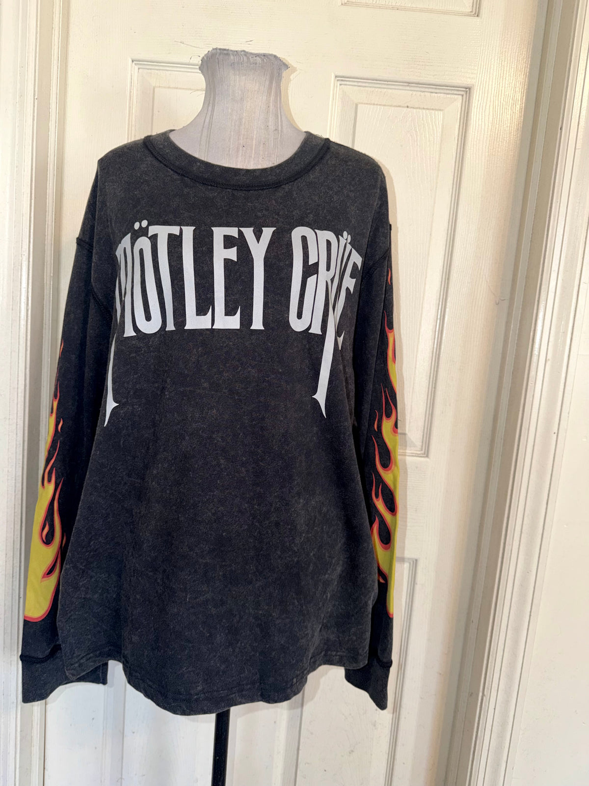 Motley Crue Oversized Long Sleeve Tee