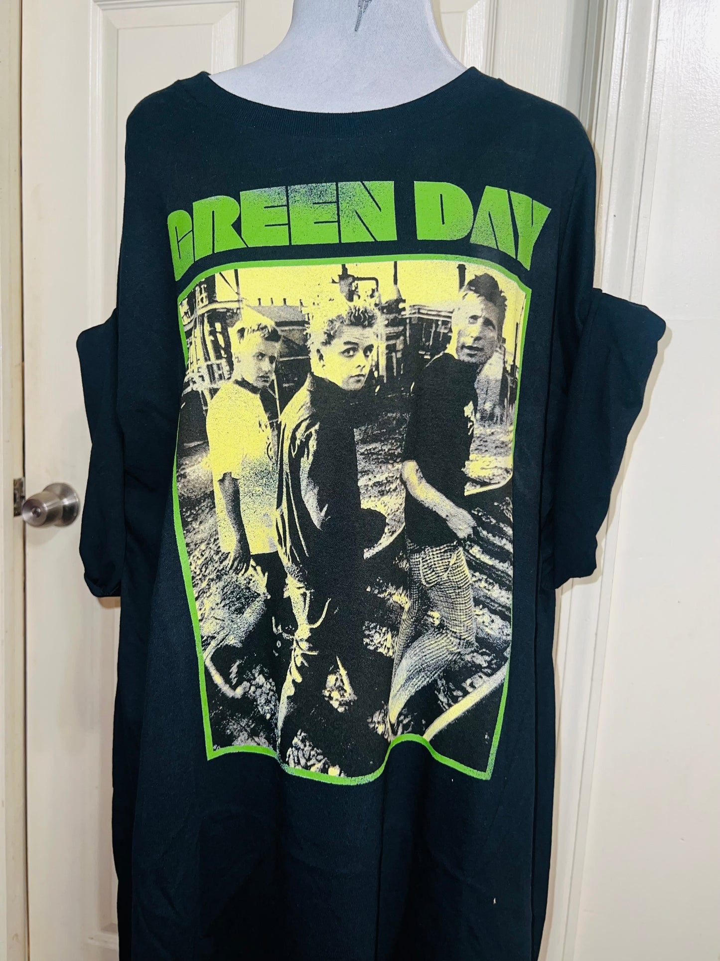 Green Day Oversized Distressed Tee