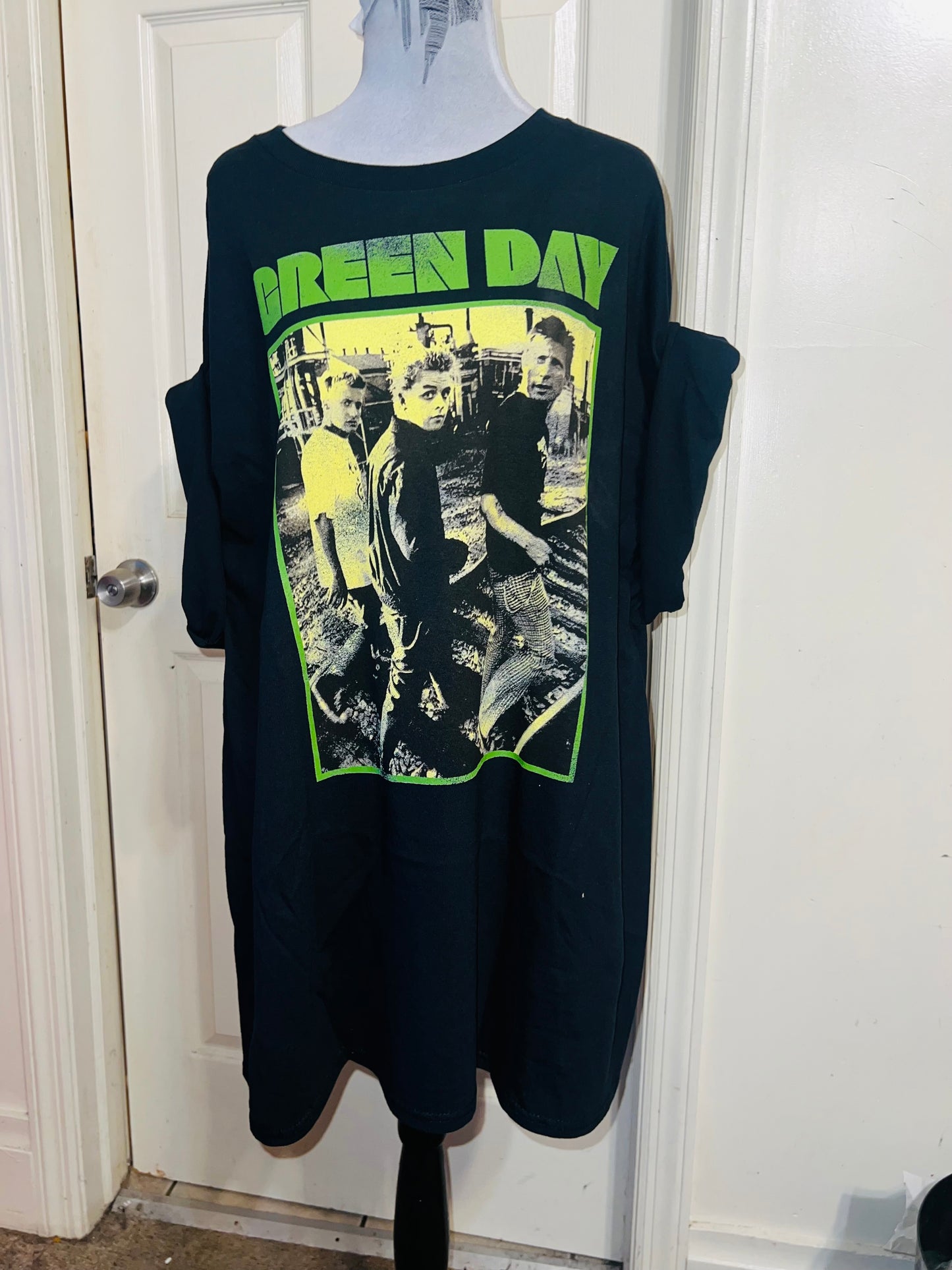 Green Day Oversized Distressed Tee