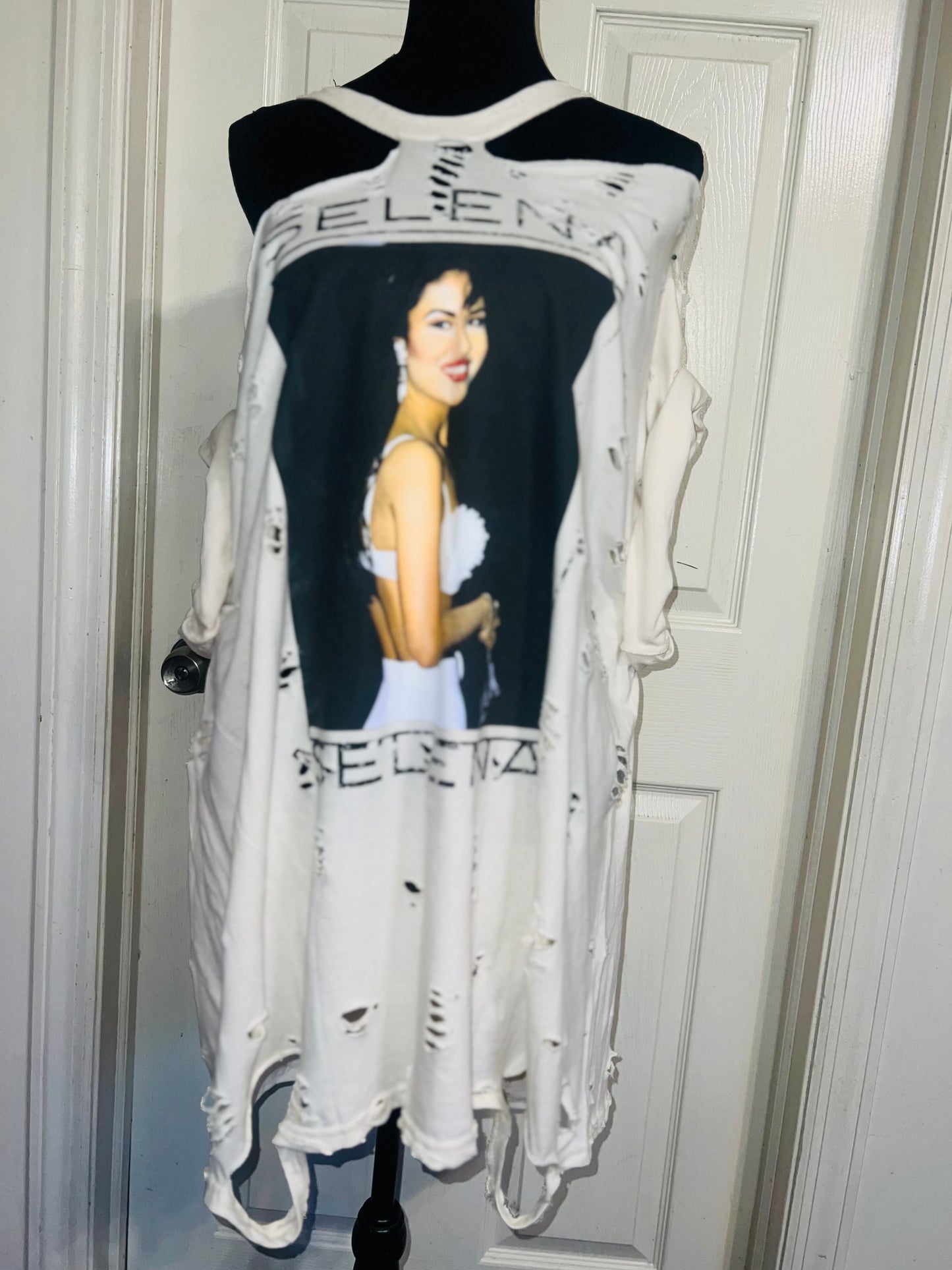 Selena Oversized Distressed Tee