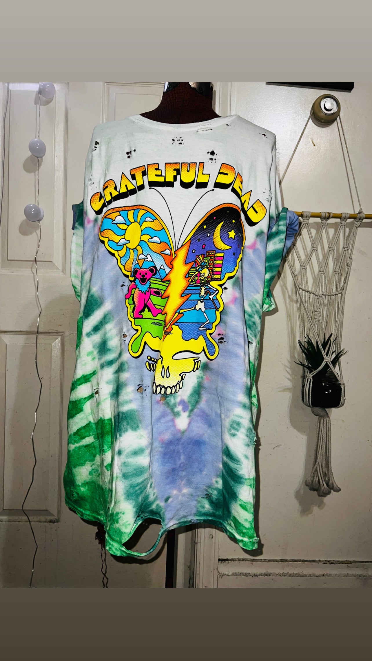 Grateful Dead Tie Dye Oversized Distressed Tee