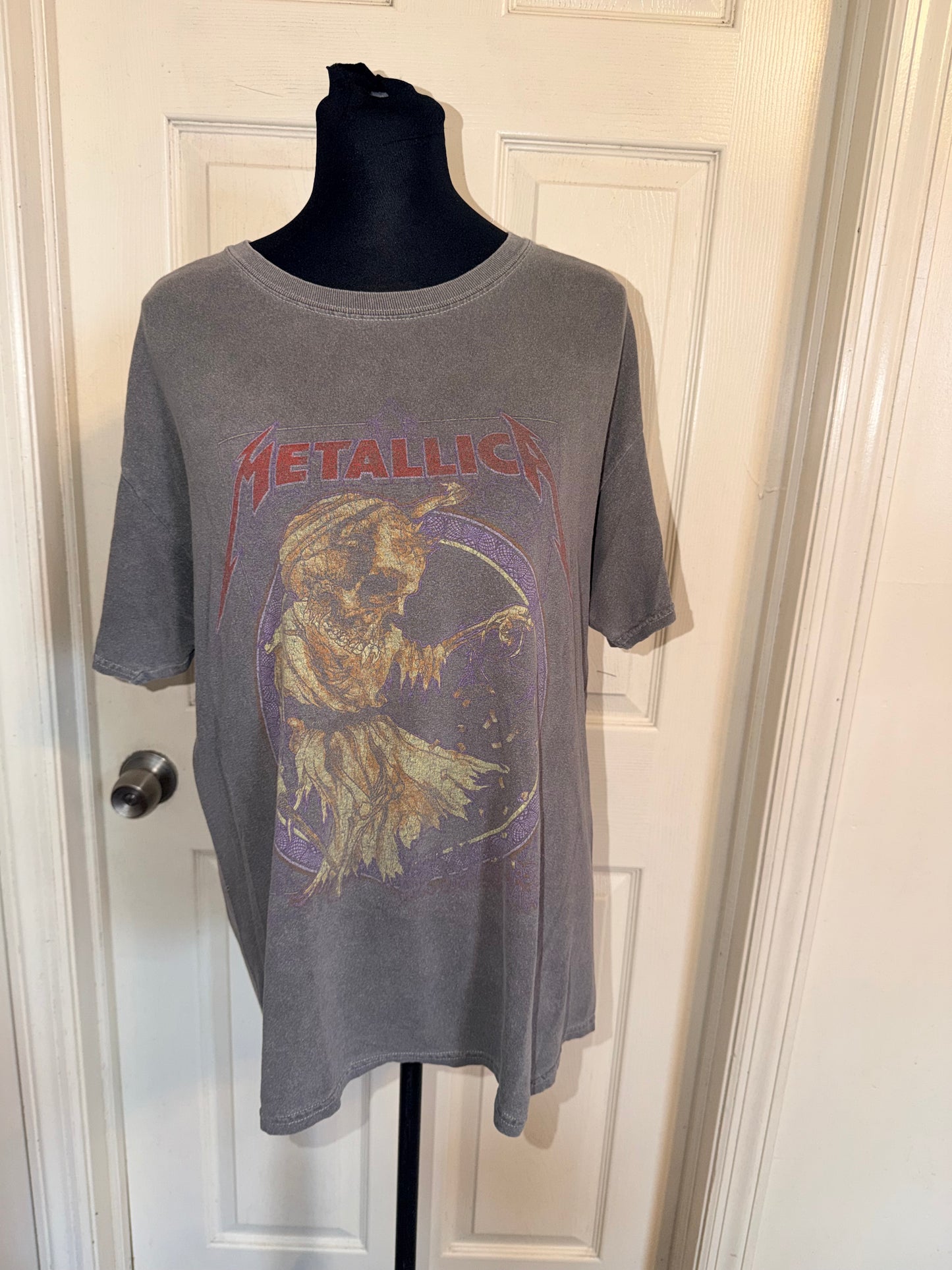 Metallica Oversized Distressed Tee
