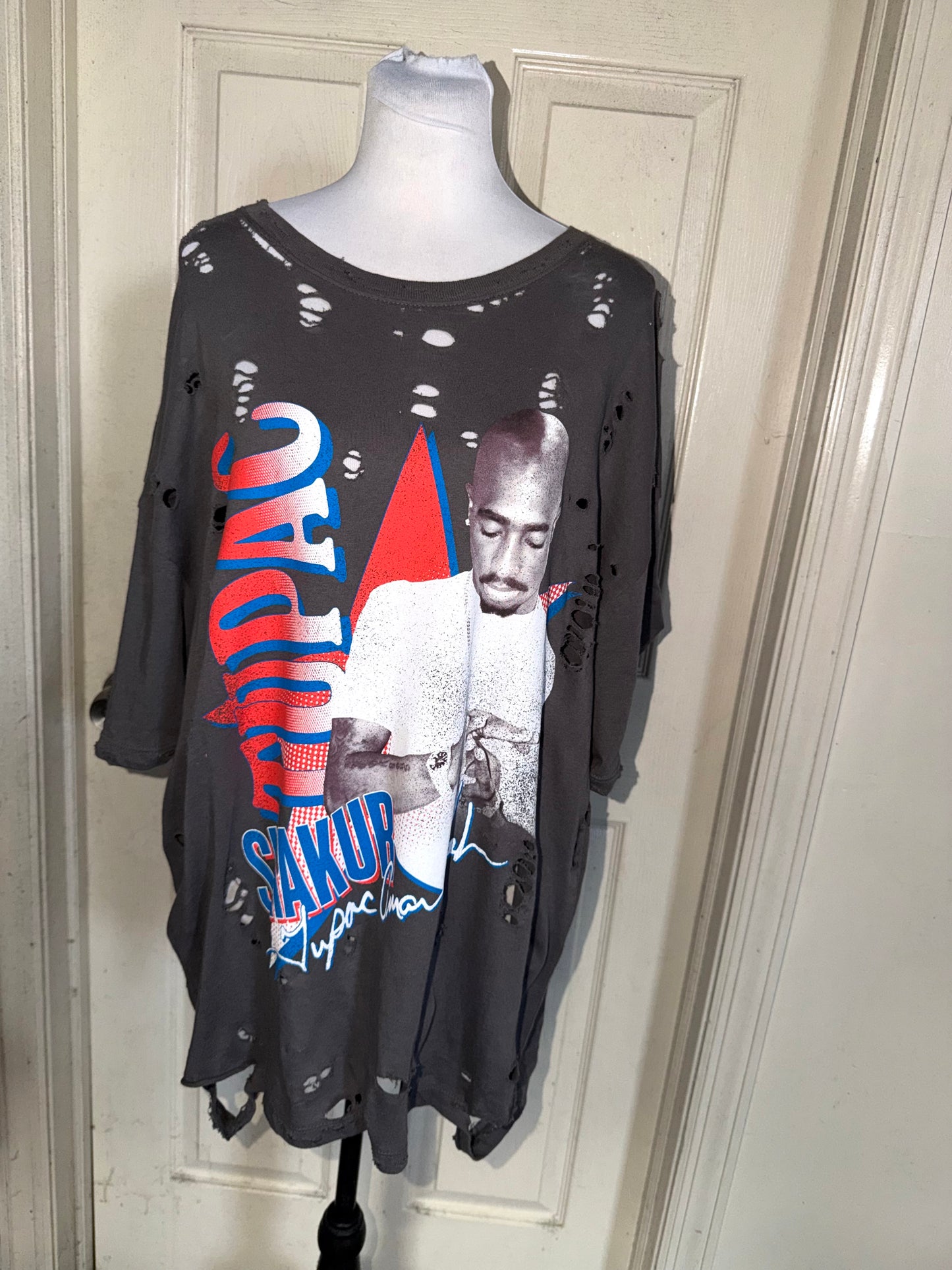 Tupac Distressed Tee