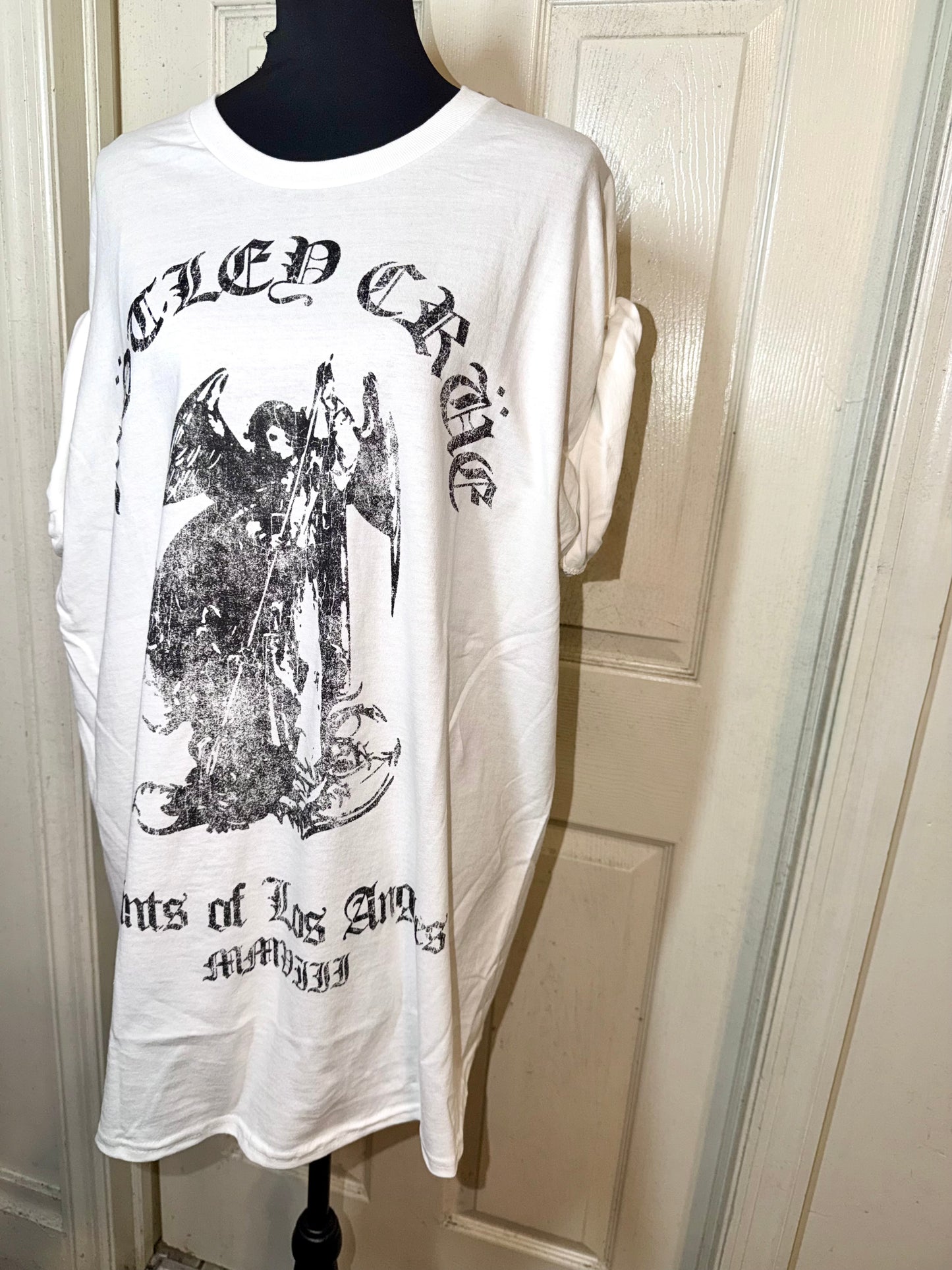 Motley Crue Oversized Distressed Tee