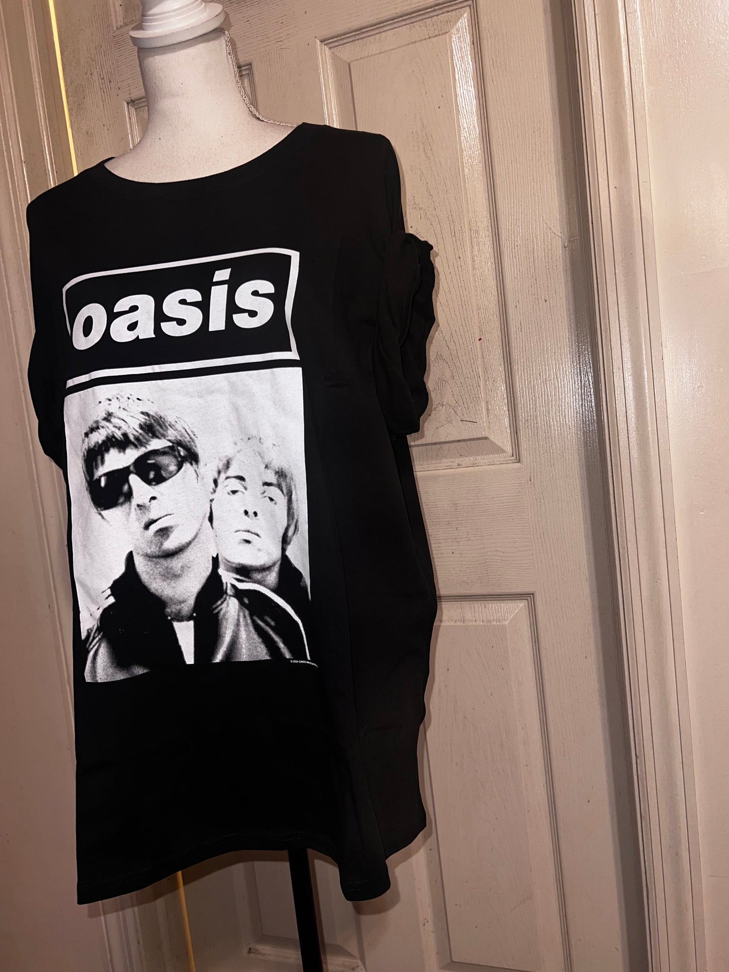 Oasis Oversized Distressed Tee