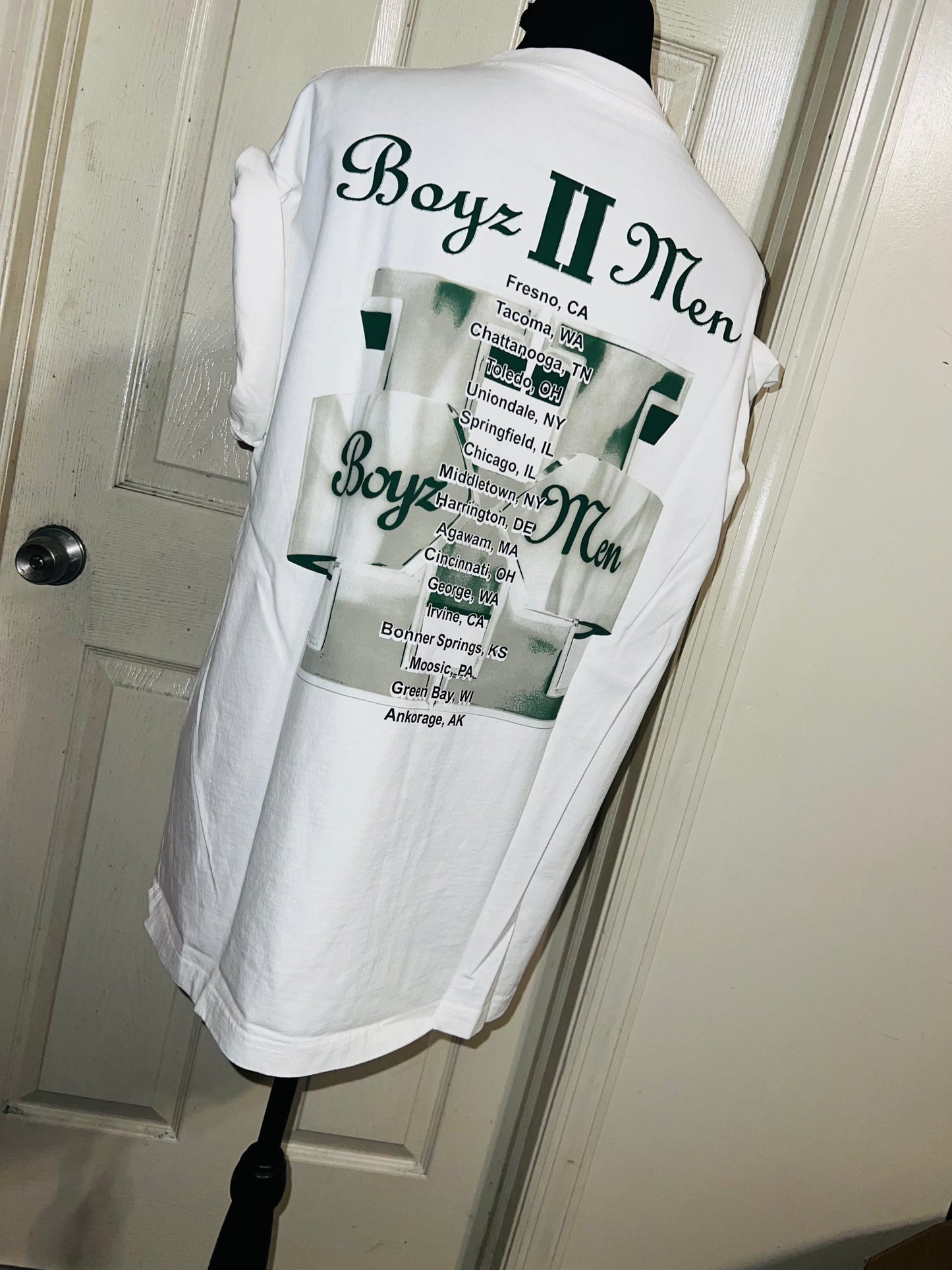 Boyz II Men Double Sided Oversized Distressed Tee