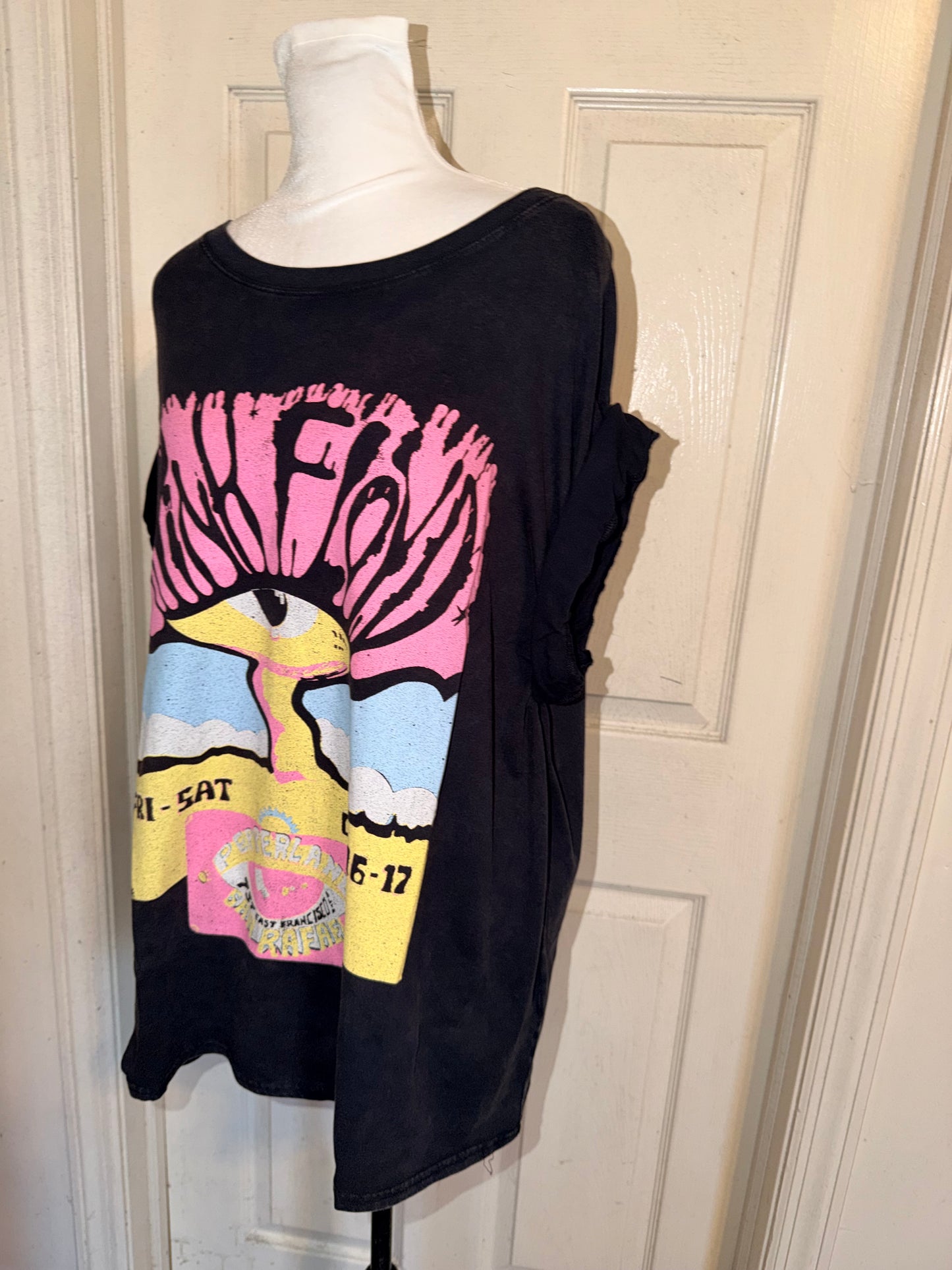 Pink Floyd Oversized Distressed Tee