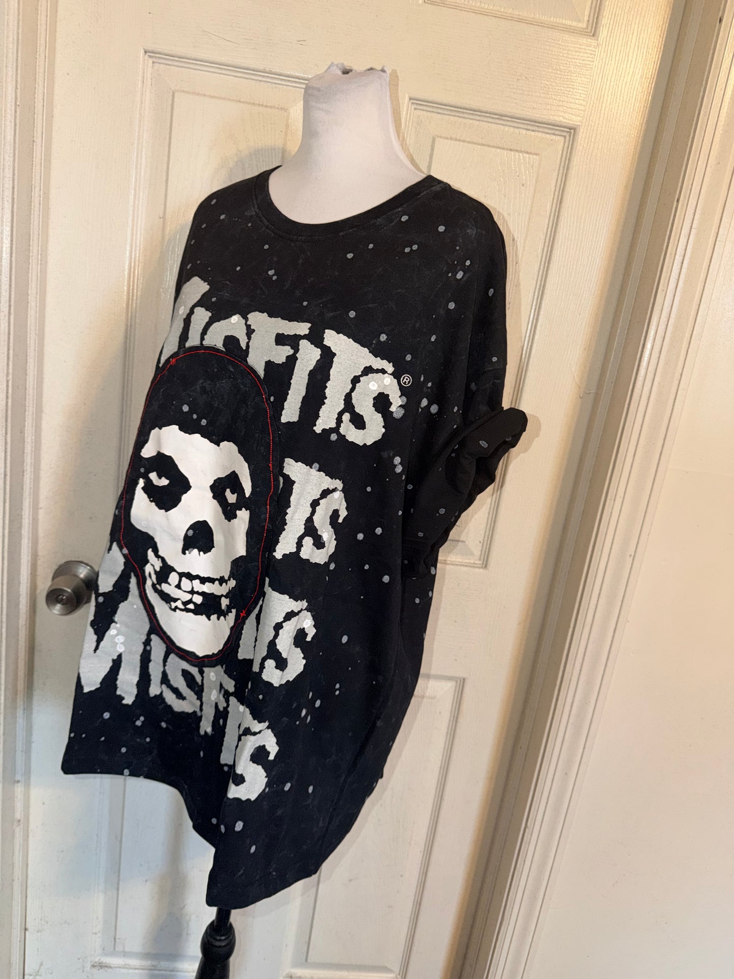 Misfits Oversized Distressed Tee